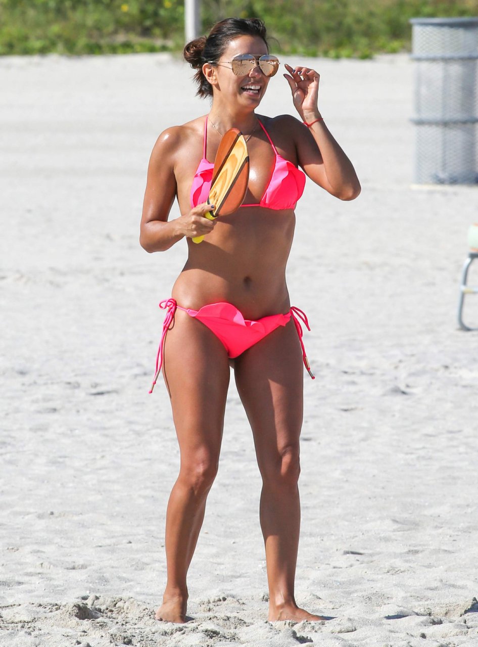 Eva Longoria in a Bikini (53 Photos)