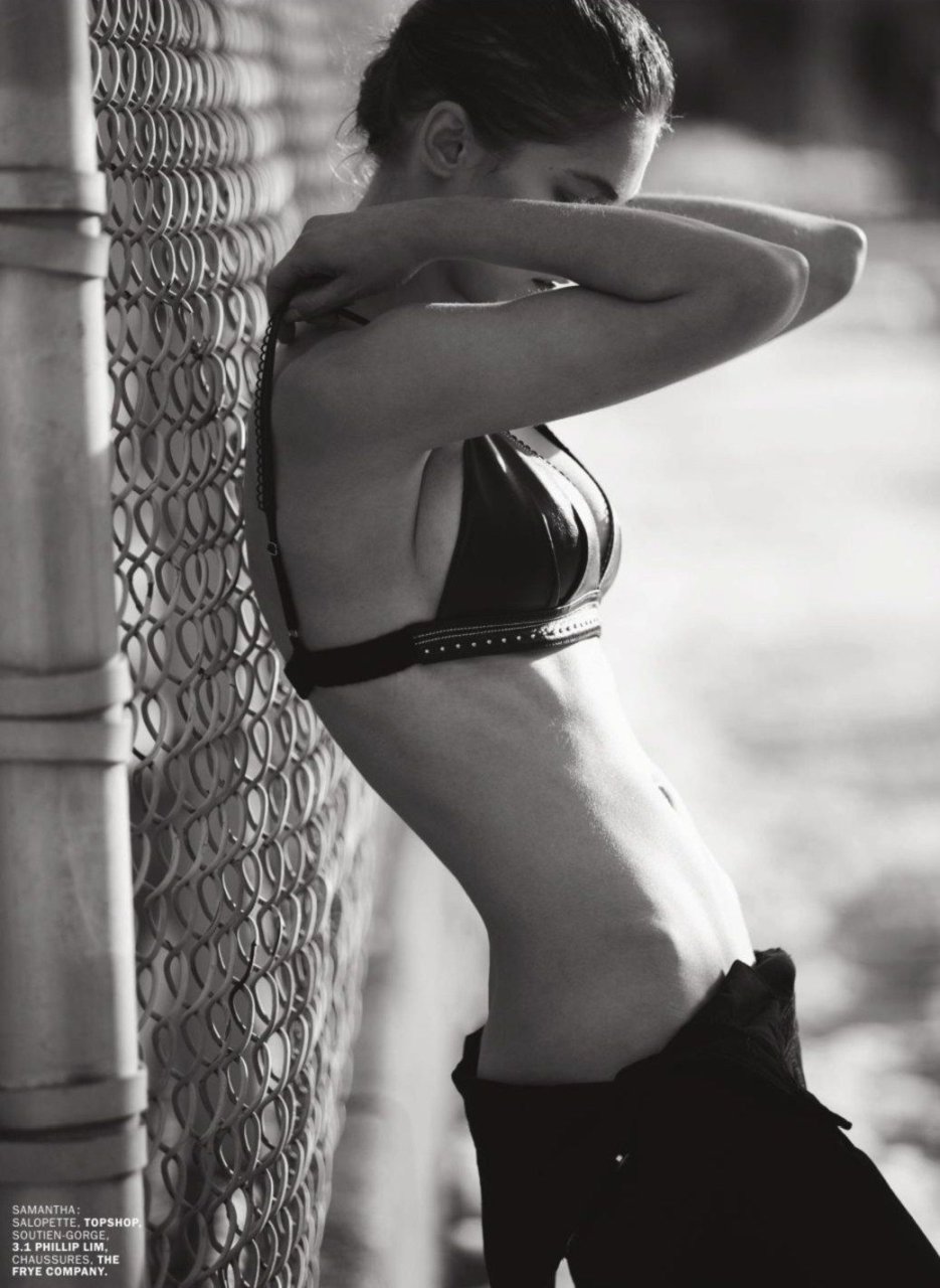 Flavia Lucini  Samantha Gradoville Topless (19 Photos)
