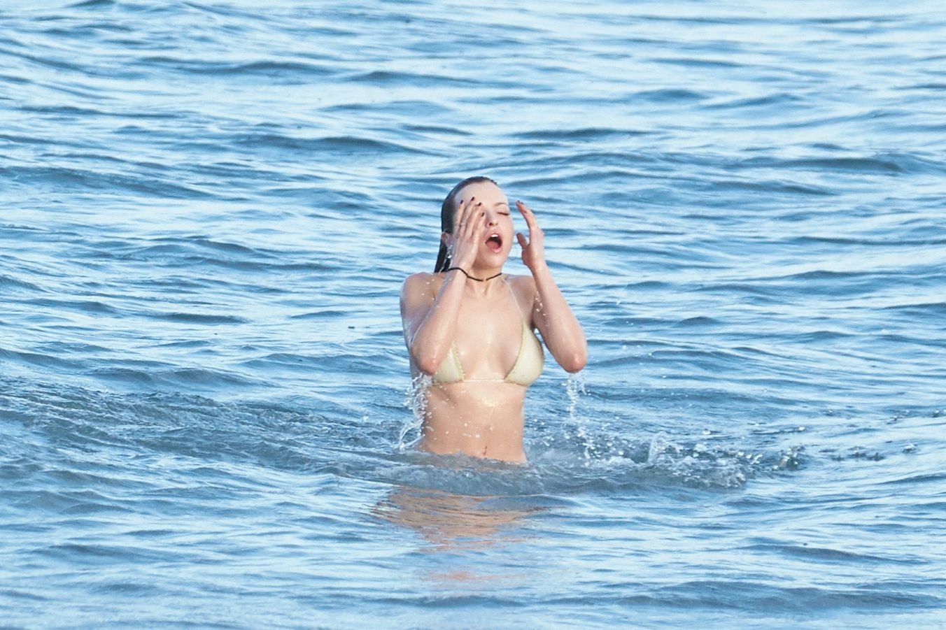 Francesca Eastwood Sexy  Topless (34 Photos)