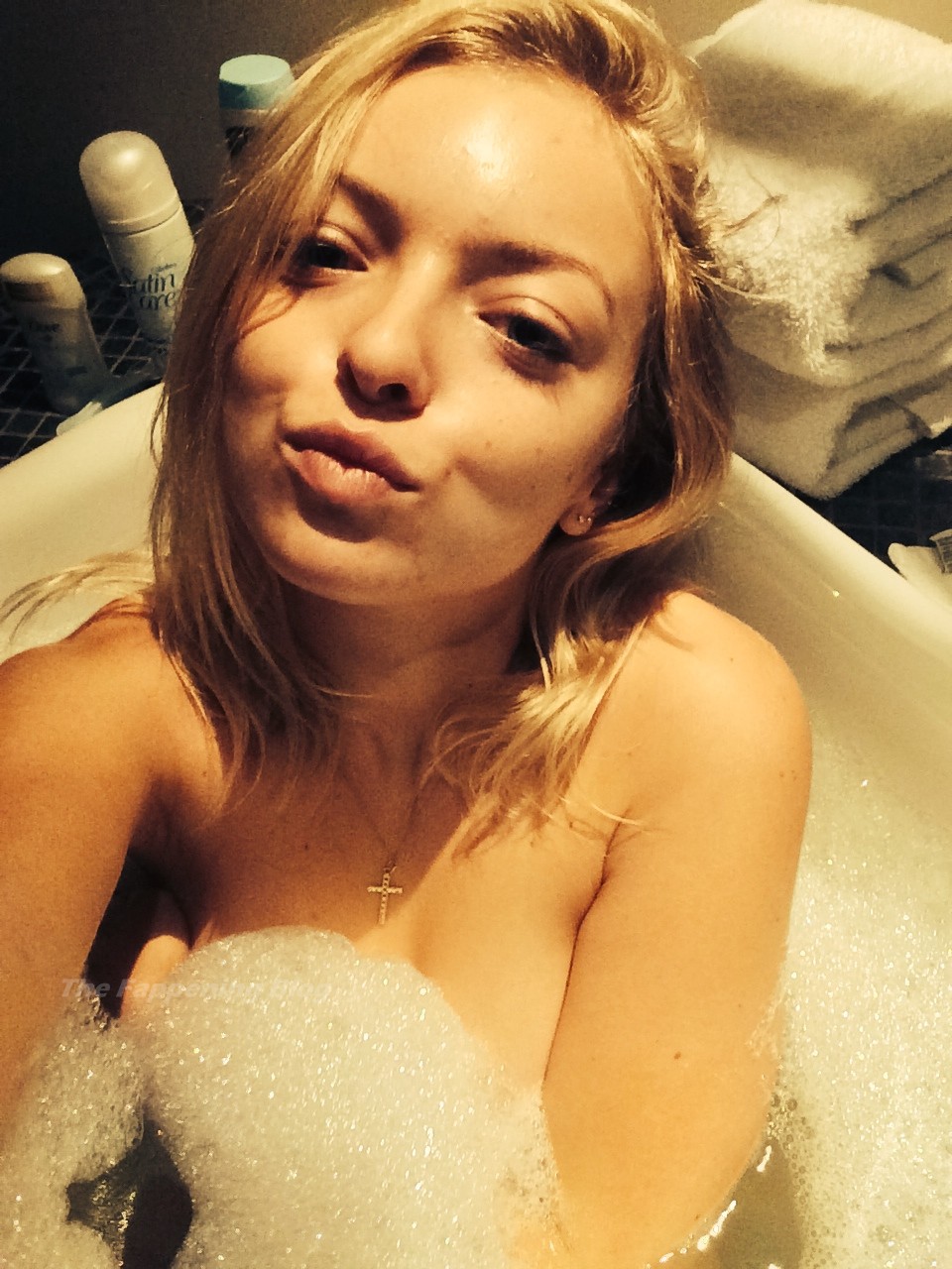 Francesca Eastwood Sexy Leaked The Fappening (2 Photos)