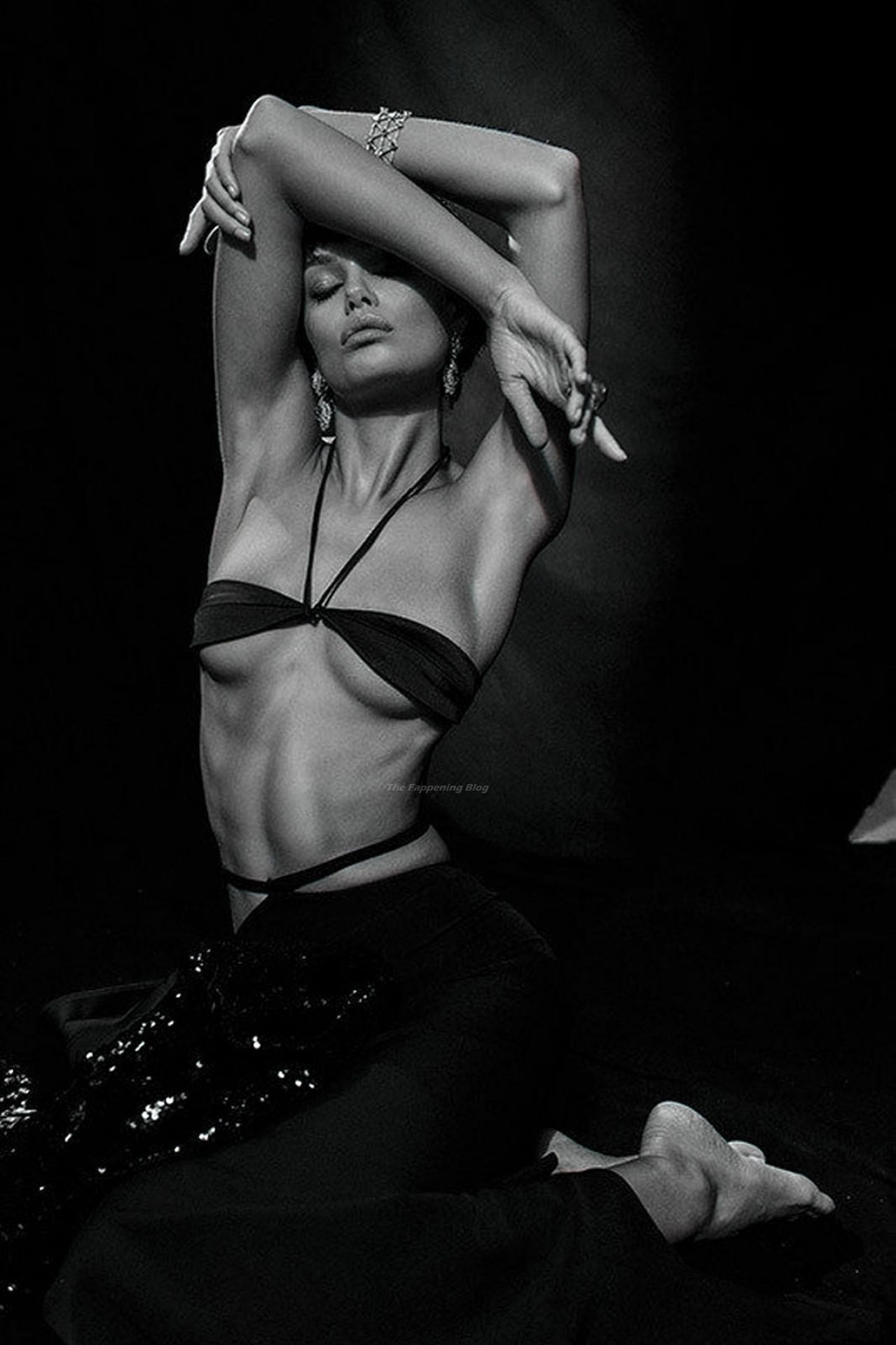 Frida Aasen Sexy - Modeliste Magazine (25 Photos)