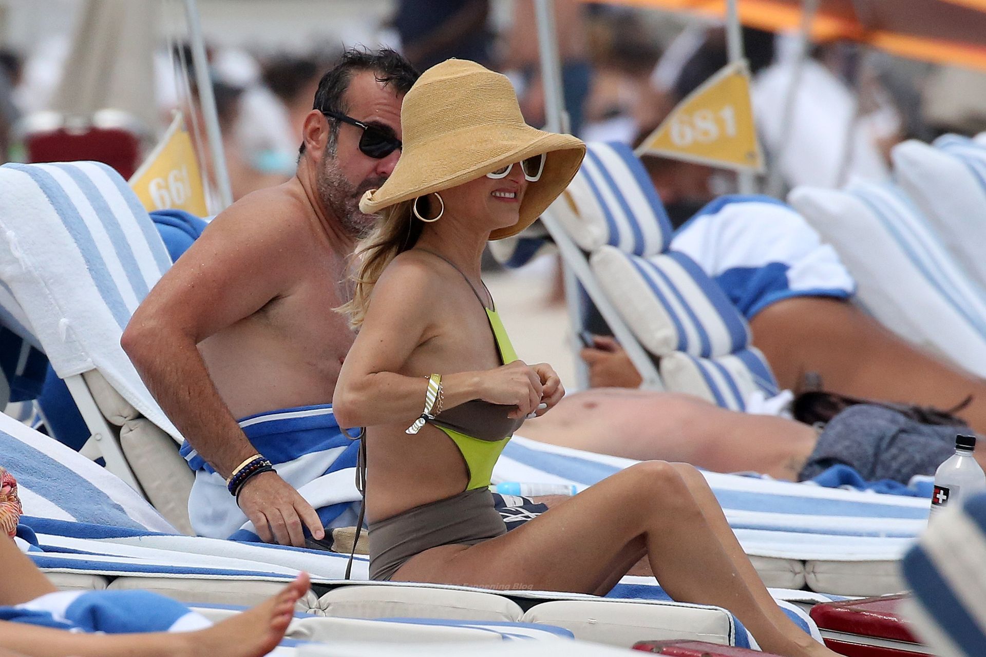 Giada De Laurentiis Relaxes with Shane Farley on the Beach in Miami (28 Photos)