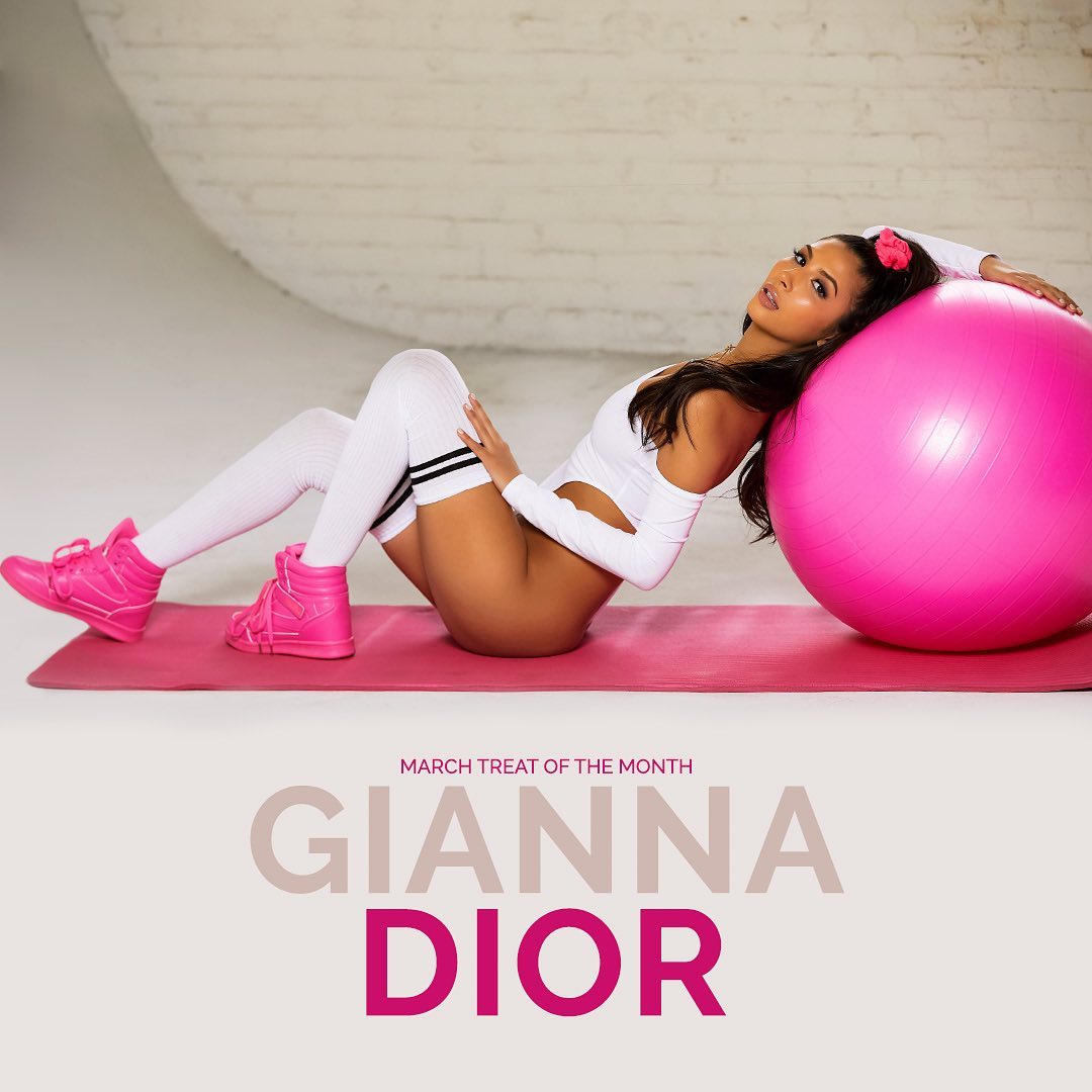 Gianna Dior Nude  Sexy (35 Photos)