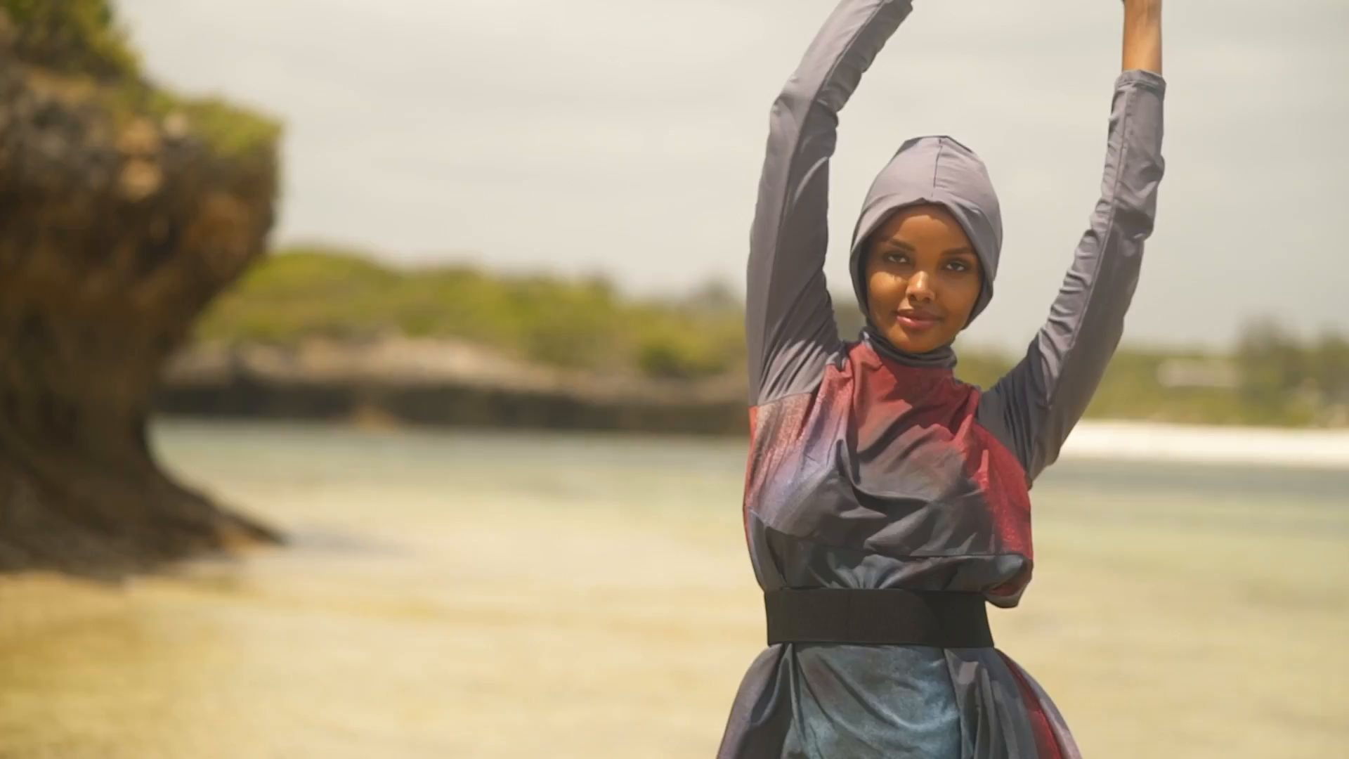 Halima Aden Sexy (43 Photos + Video)