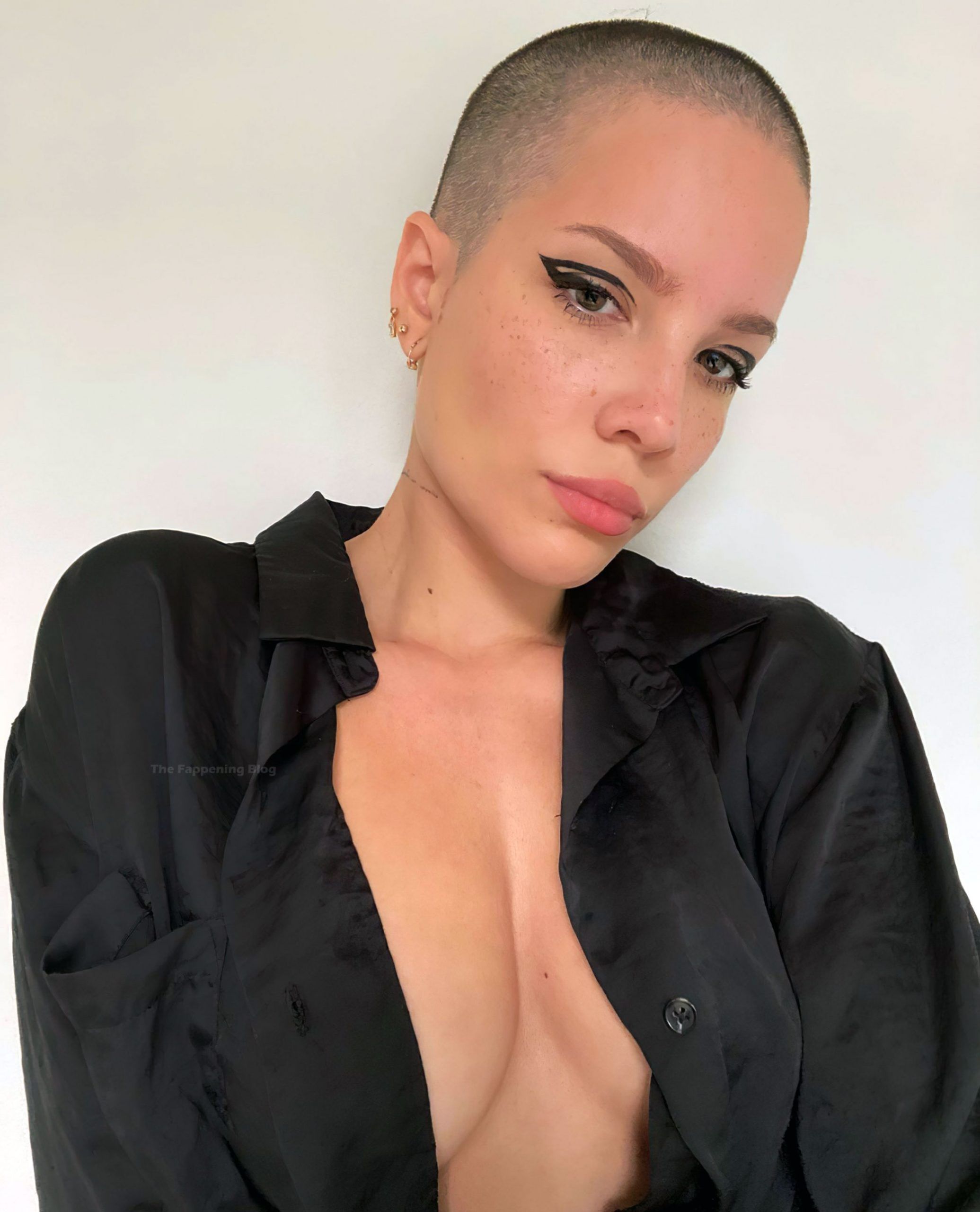 Halsey Nude LEAKED The Fappening  Sexy (206 Photos, Porn Video  Sexy Edits) [Updated]