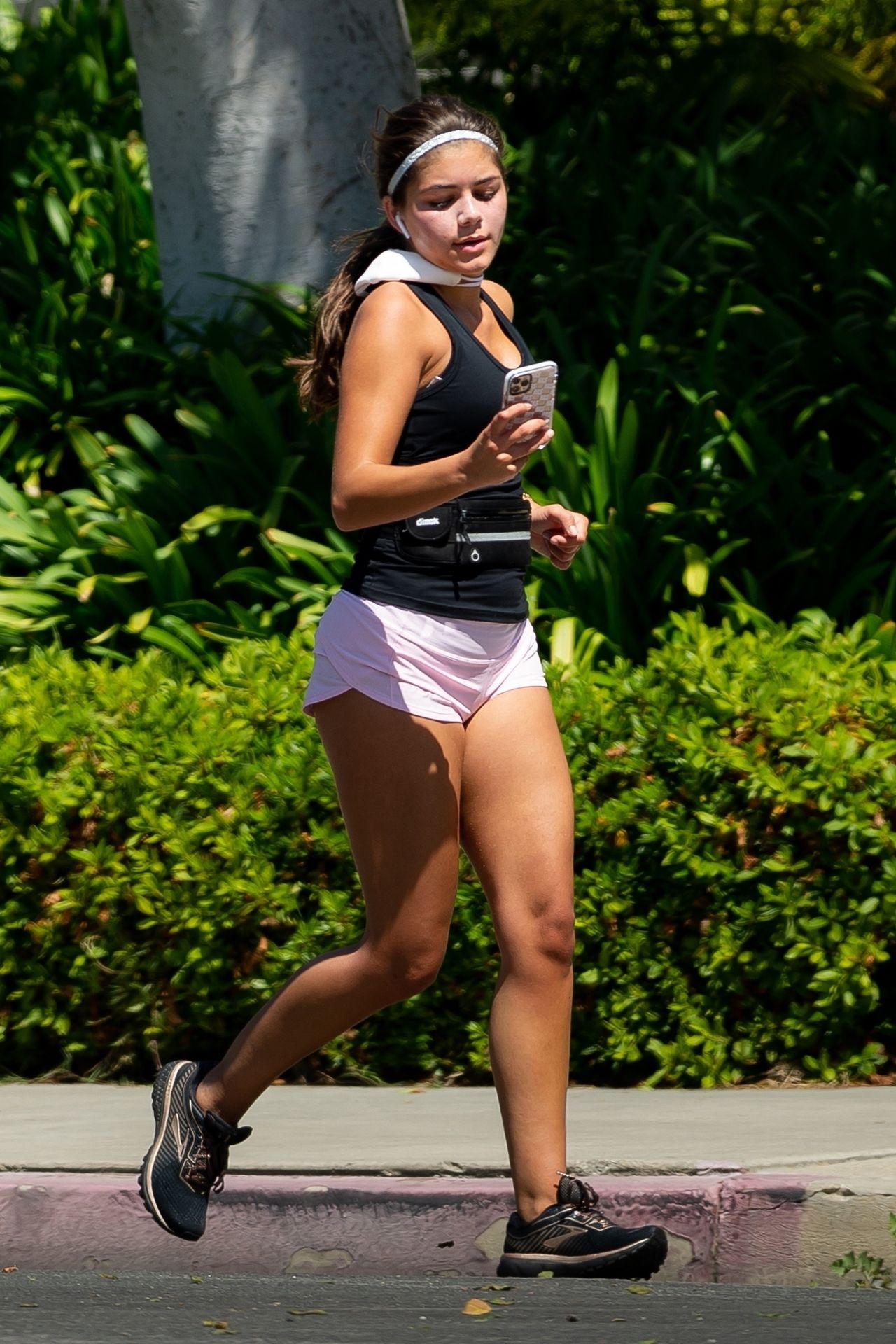 Hannah Ann Sluss Preps for a Marathon (40 Photos)