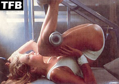 Heather Locklear Nude  Sexy Collection (100 Photos + Videos) [Updated]