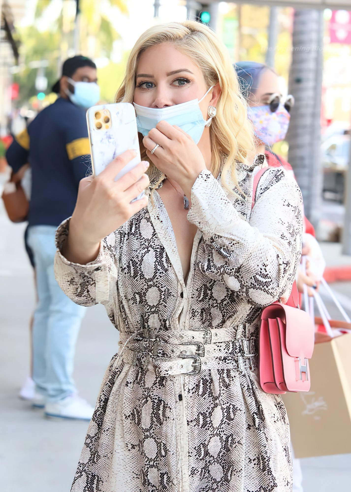 Heidi Pratt Puts on a Steamy Display While Shopping on Rodeo Drive (70 Photos)