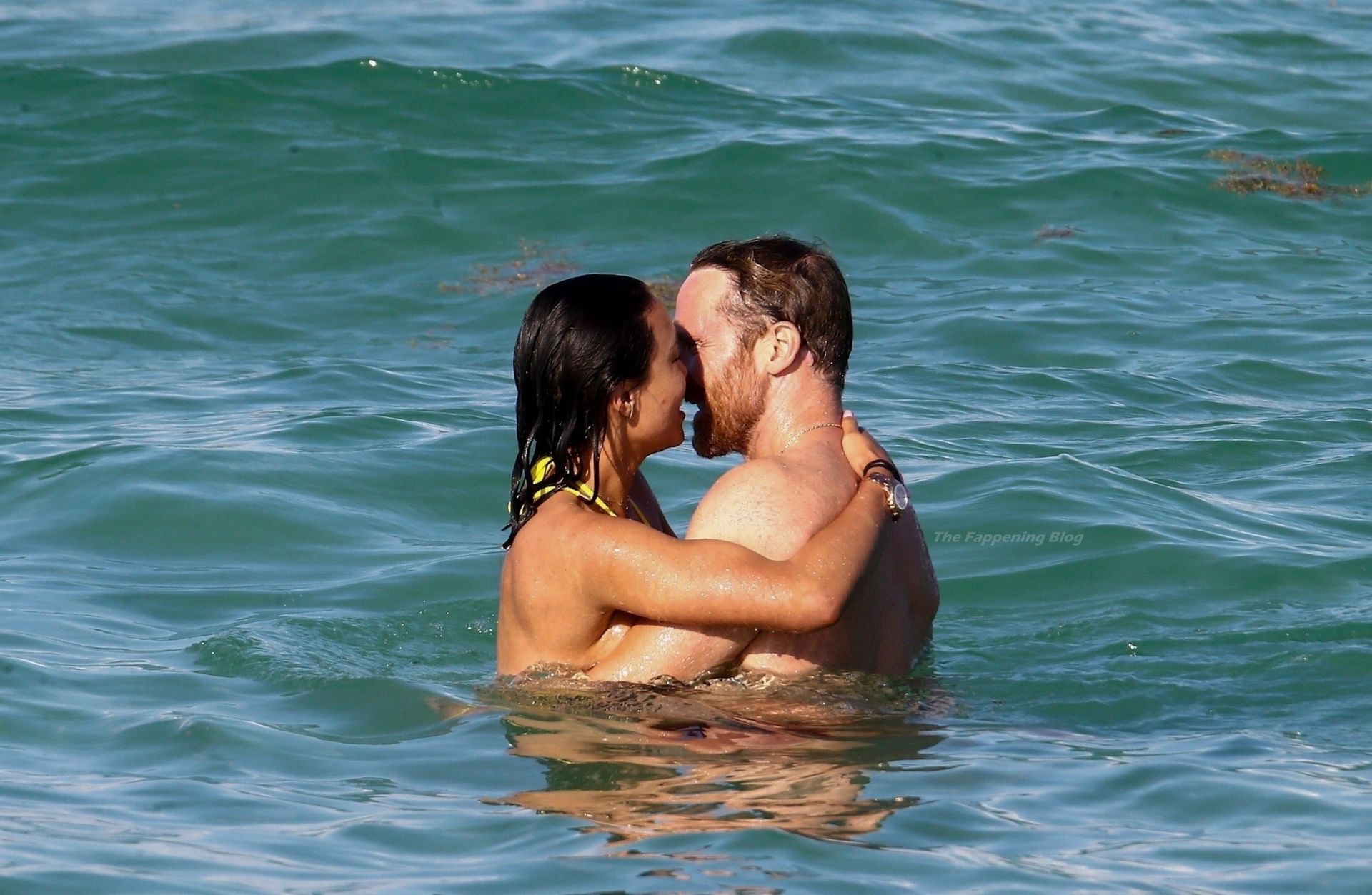 David Guetta  Jessica Ledon Enjoy a Romantic Afternoon on Miami Beach (28 Photos)