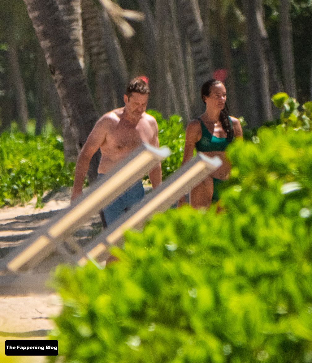 Gerard Butler Hits the Beach With His Girlfriend Morgan Brown in Puerto Rico (38 Photos)