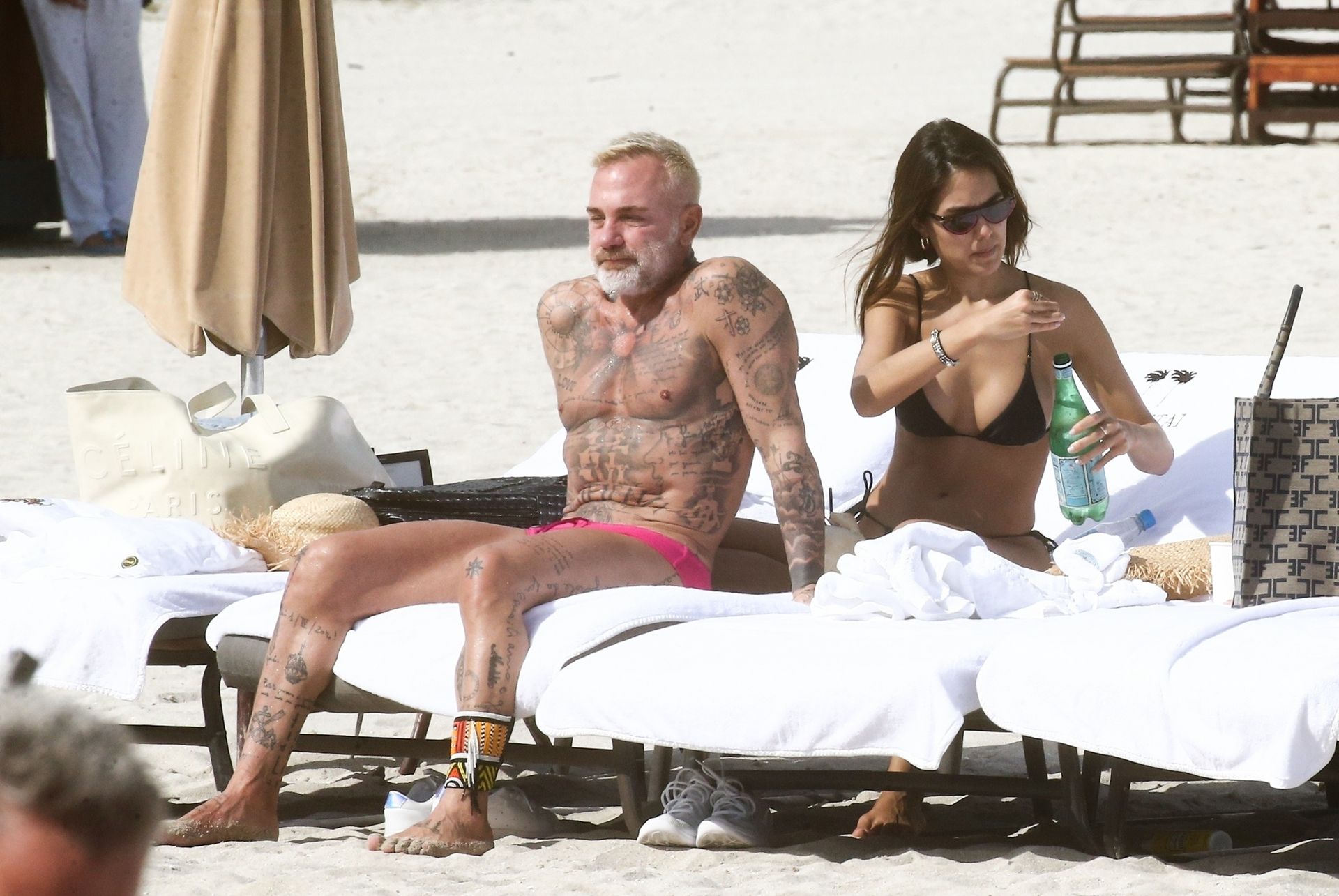 Gianluca Vacchi  Sharon Fonseca Enjoy a Romantic Day at the Beach in Miami (32 Photos)