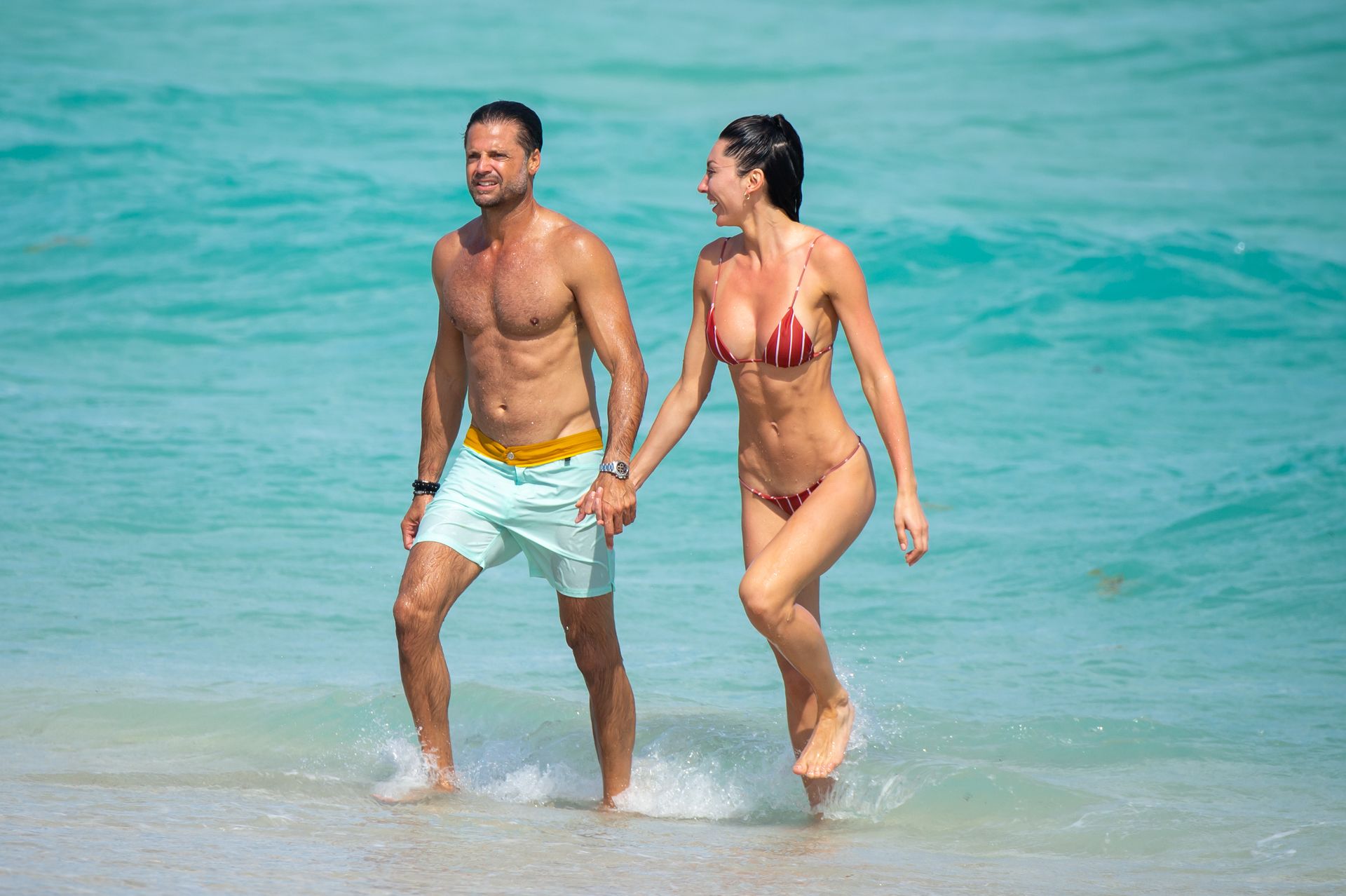 David Charvet Enjoys a Steamy Miami Beach Vacation with His Mystery Brunette (20 Photos)