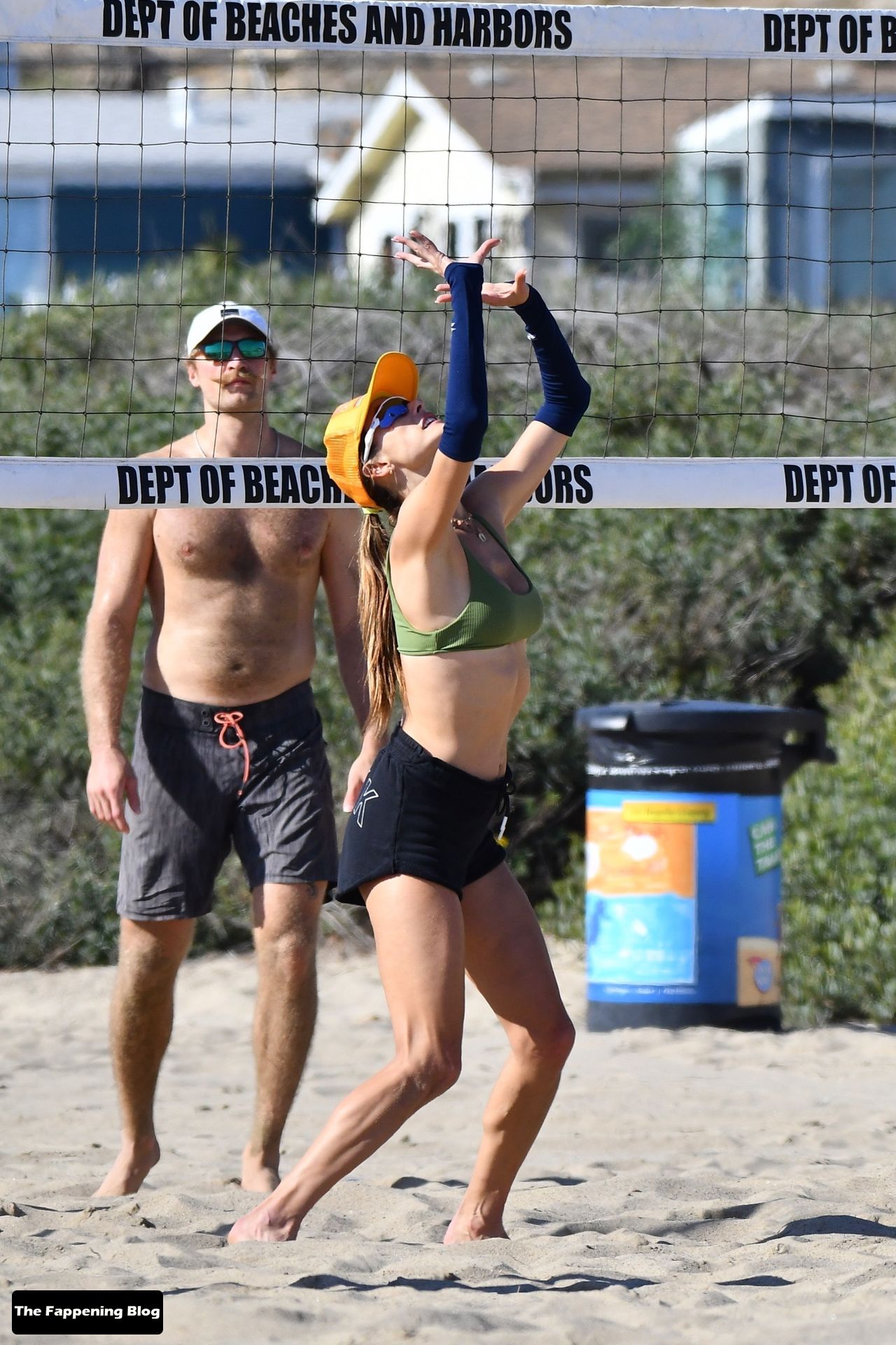 Leggy Alessandra Ambrosio Plays Beach Volleyball With Friends (150 Photos)