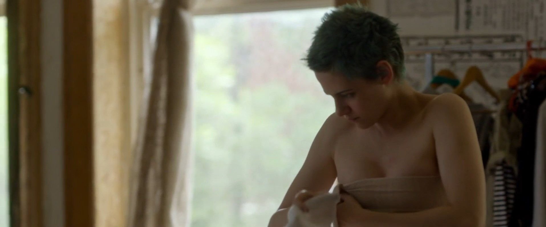 Kristen Stewart Nude - JT LeRoy (6 Pics + GIF & Video)