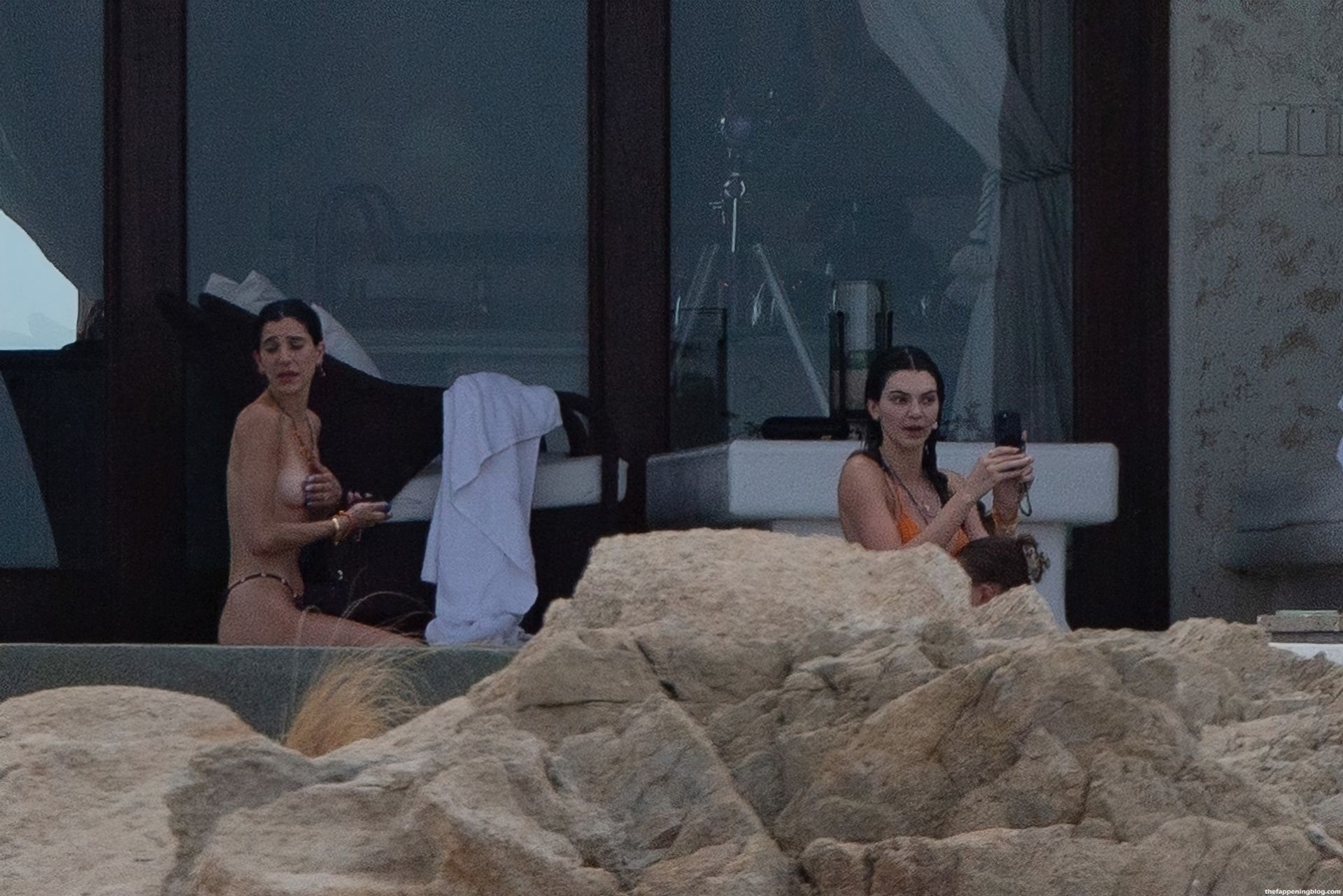 Kendall Jenner & Hailey Bieber Bare Their Sizzling Bodies in String Bikinis (58 Photos)
