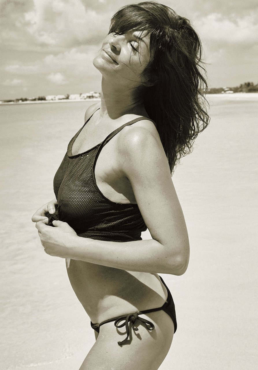 Helena Christensen Topless (11 Photos)
