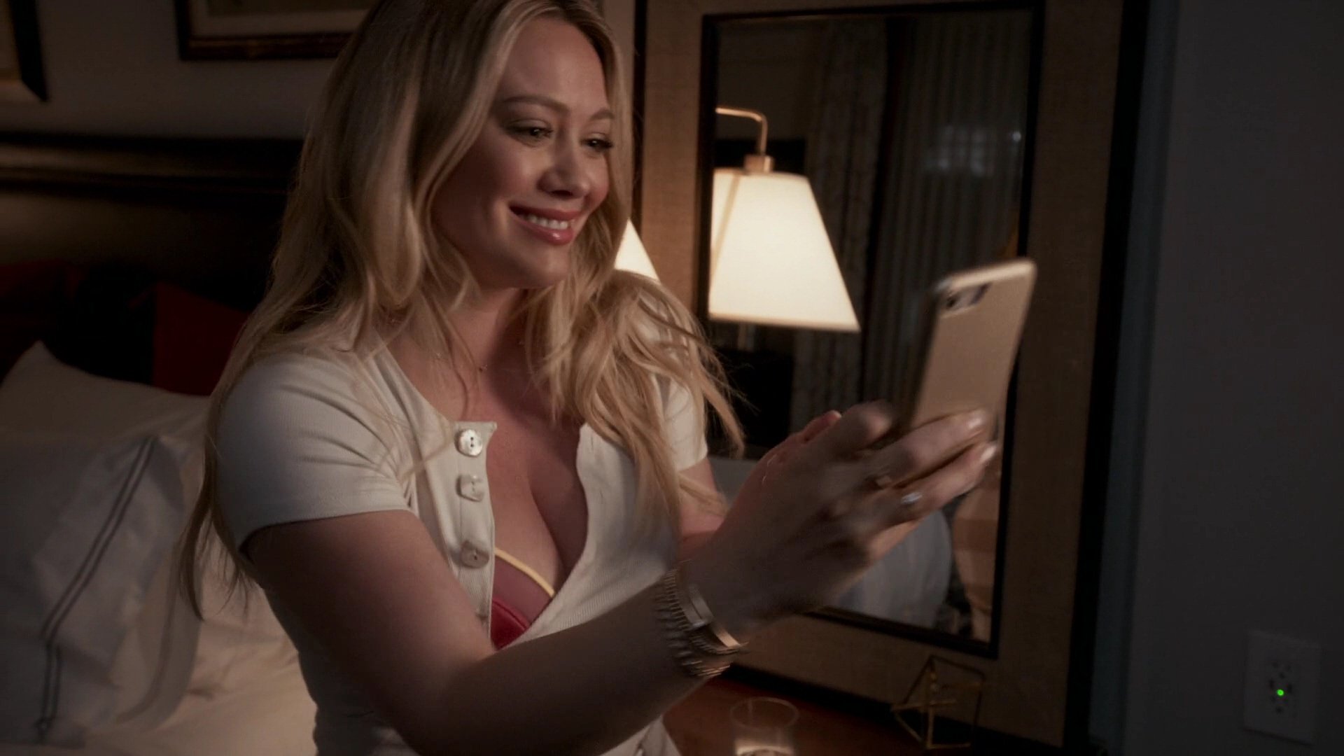 Hilary Duff Sexy - Younger (13 Pics + GIFs & Video)