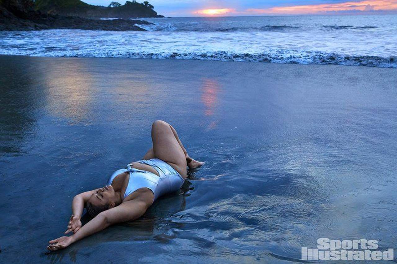Hunter McGrady Nude & Sexy Collection (152 Photos + Videos)