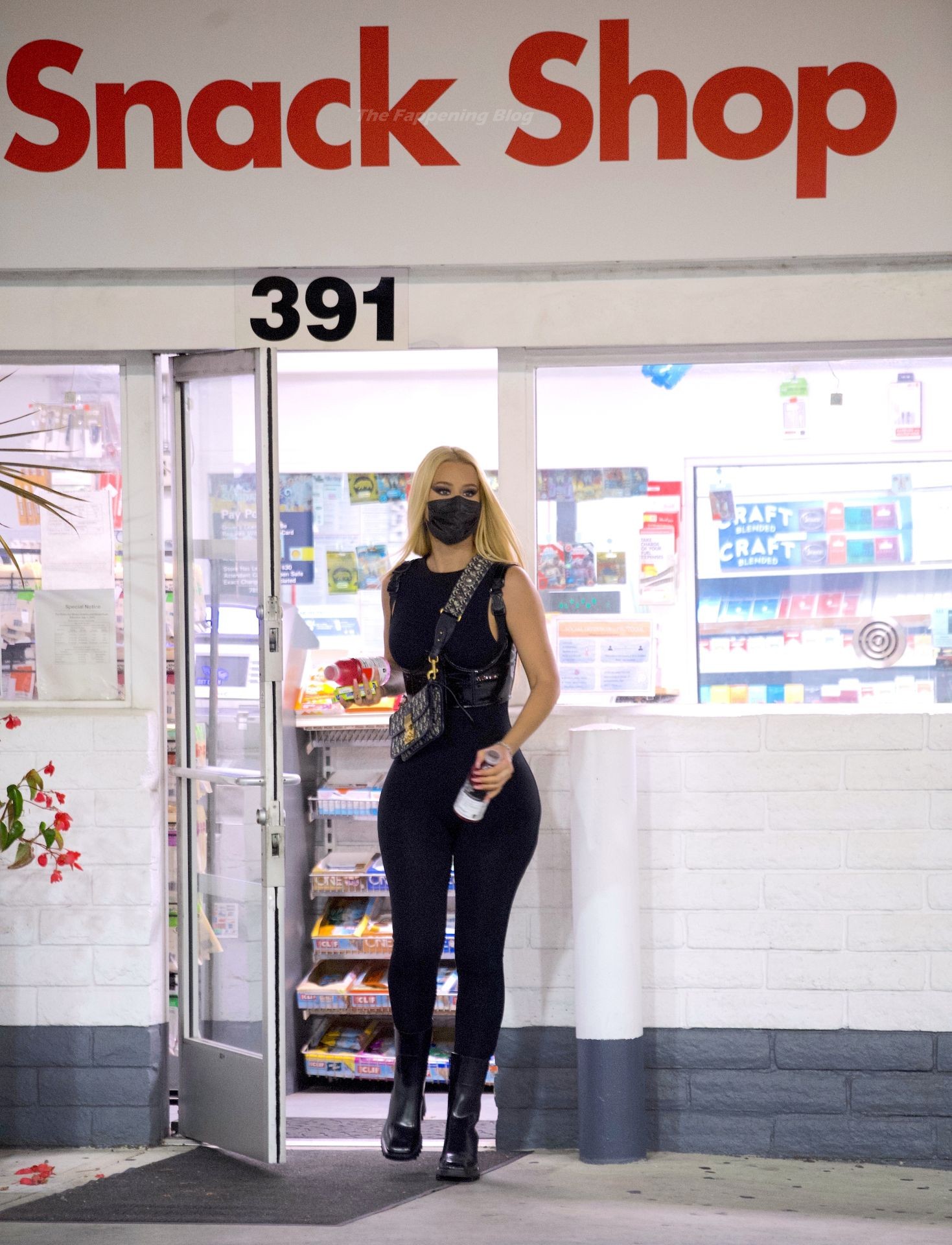 Iggy Azalea Stops For Gas and Snacks in Tight Bodysuit (20 Photos)
