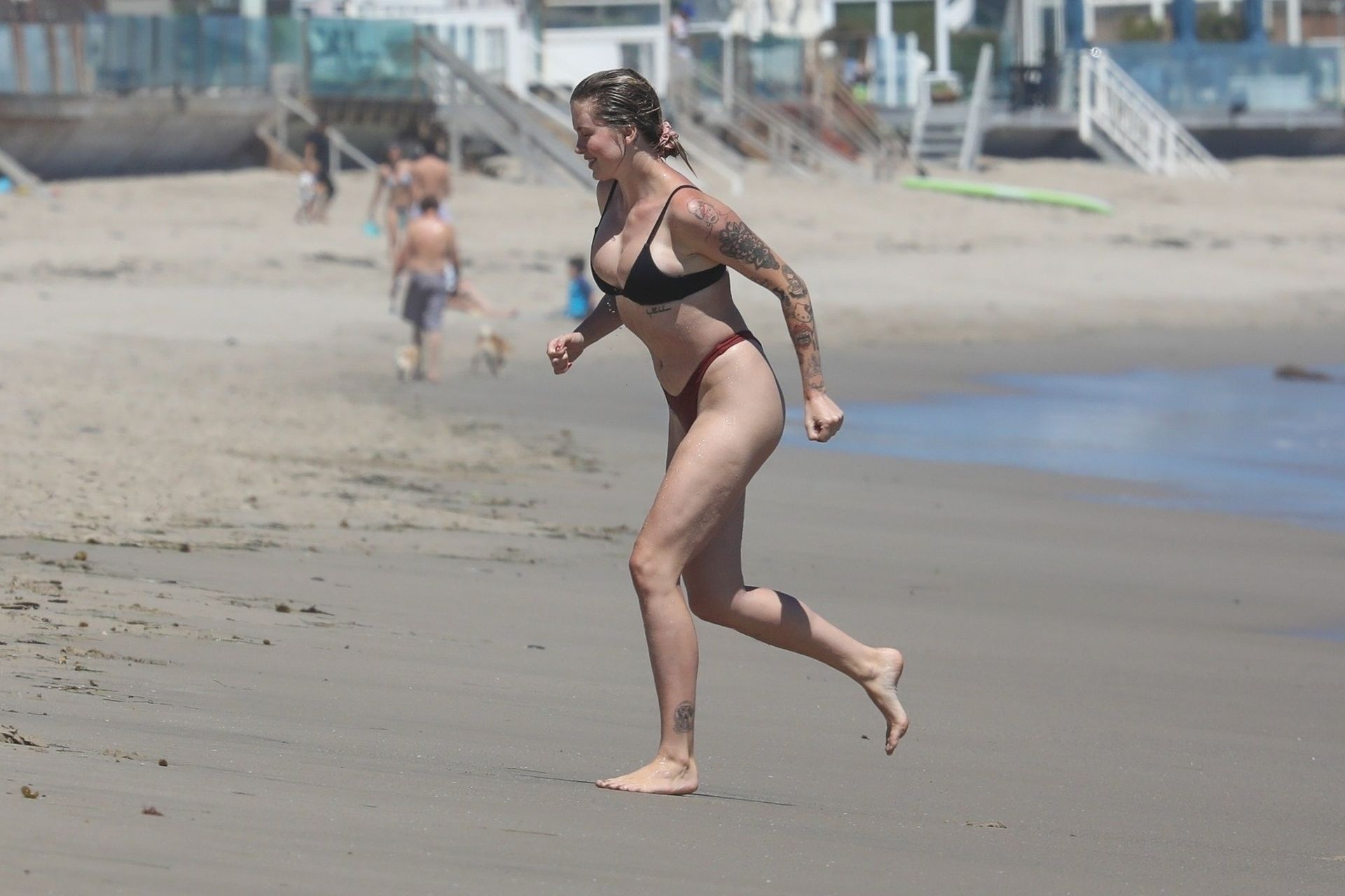 Ireland Baldwin and Friends Have a Chicken Fight in the Water (172 Photos)