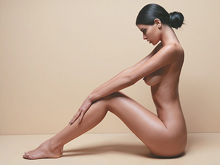 Isabella Obregon Naked (10 Photos)