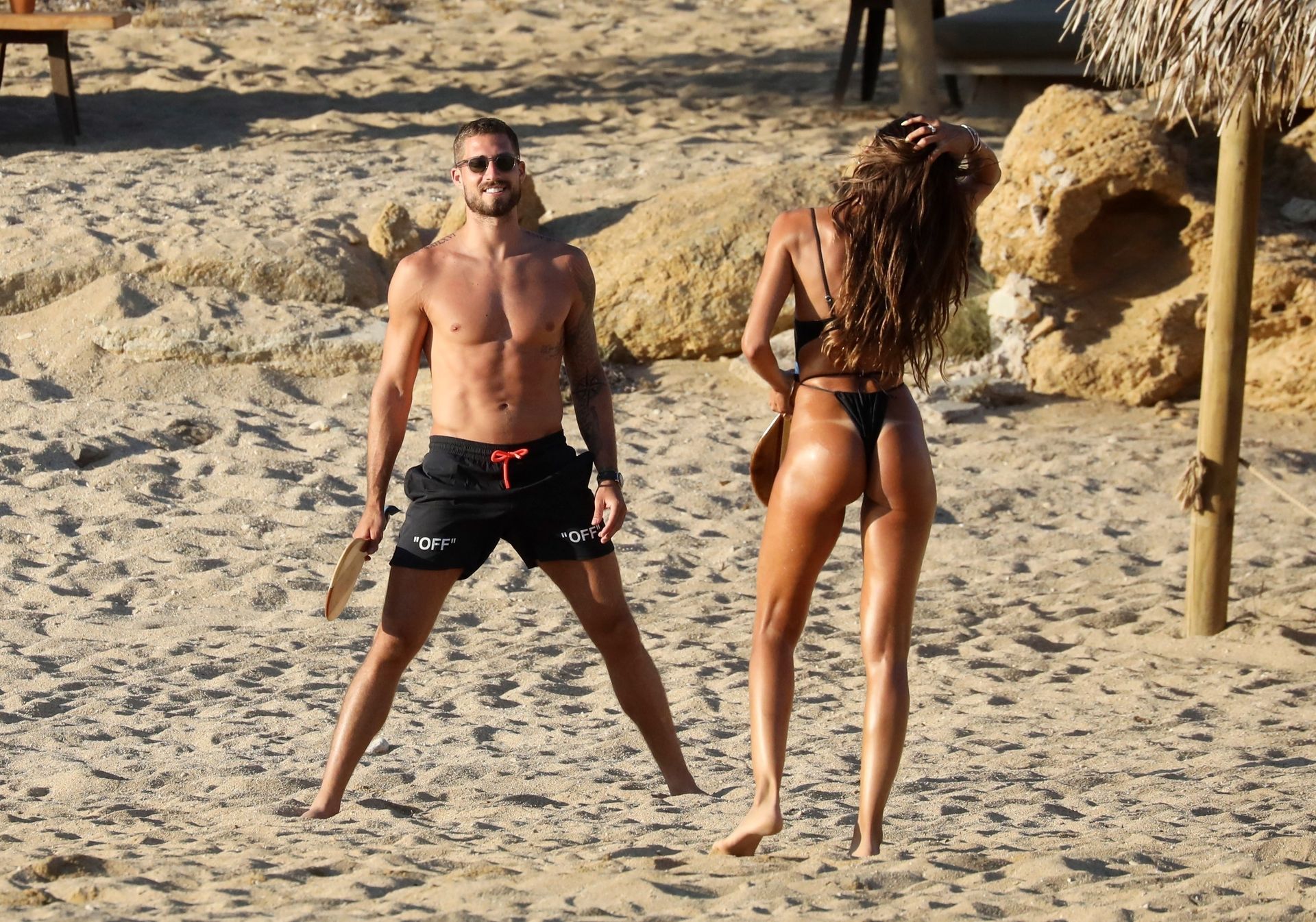 Izabel
Goulart & Kevin Trapp Enjoy Their Beach Holiday in Greece (77 Photos)