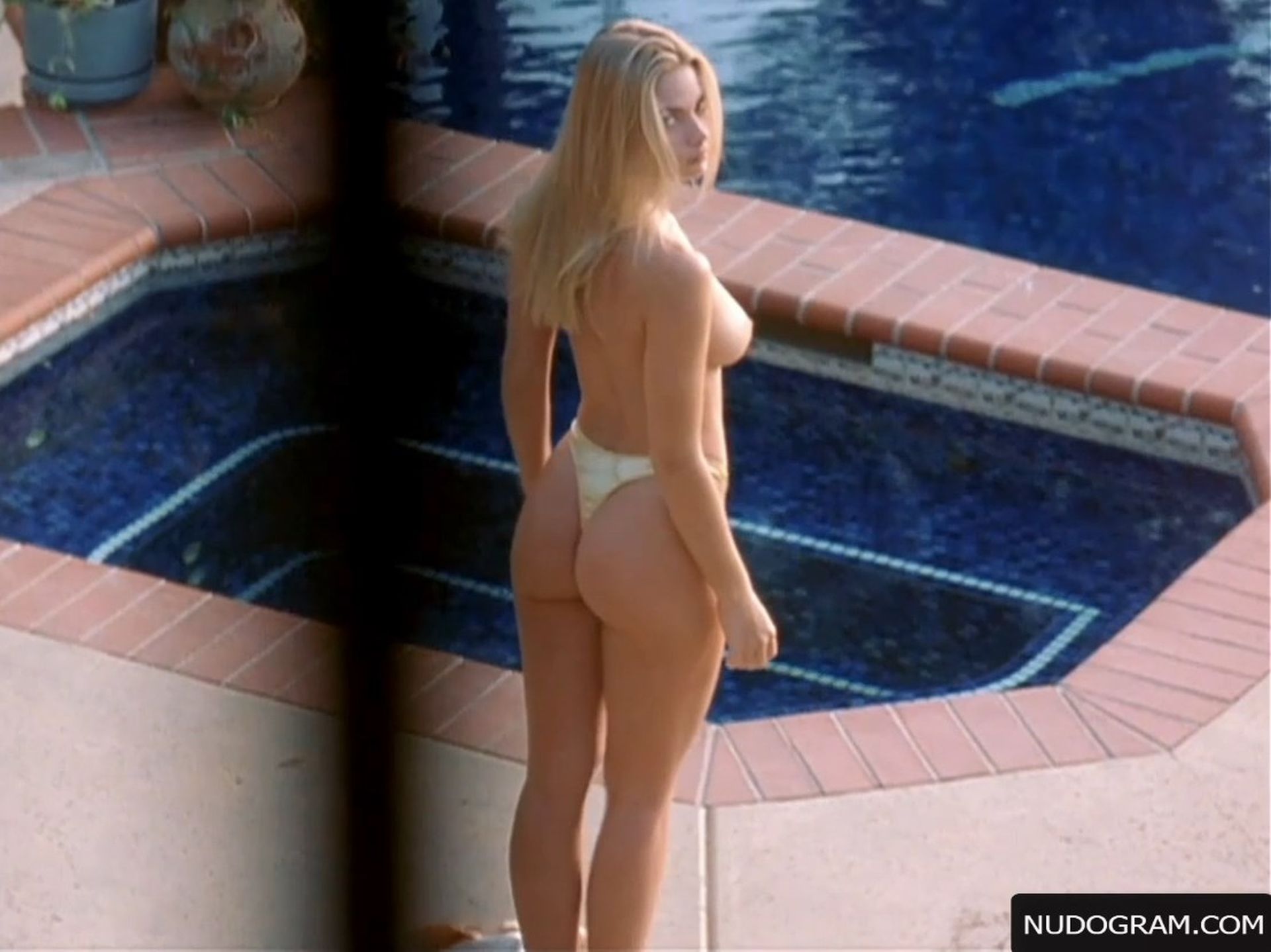 Jaime Pressly Nude - Poison Ivy (66 Enhanced Pics + Video)