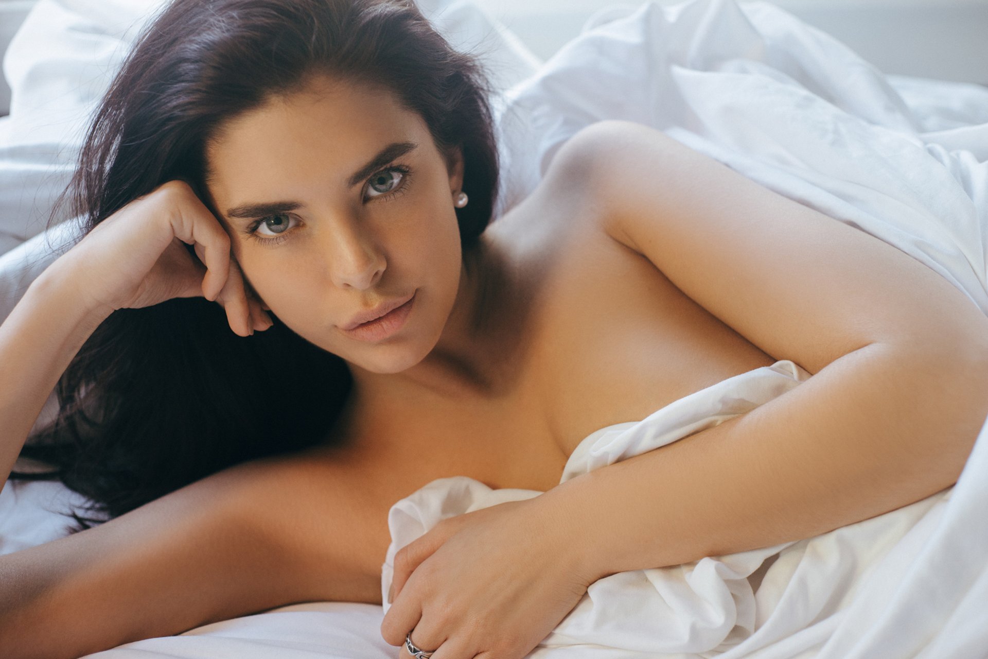 Jasmine Alleva Nude & Sexy (8 Photos)