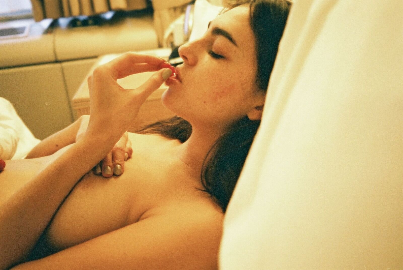 Jasmine Lia Nude & Sexy (17 Photos)