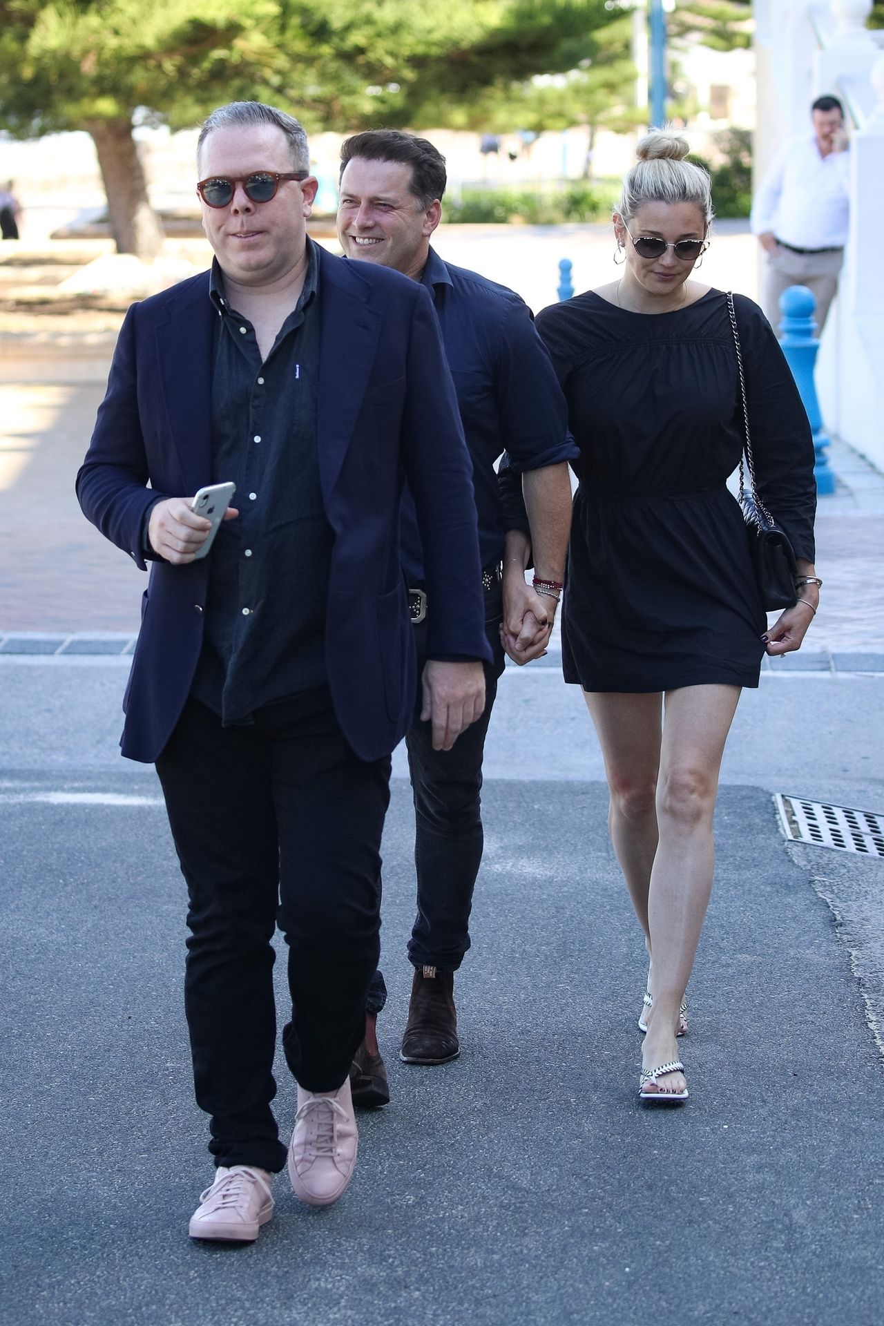 Leggy Jasmine Yarbrough & Karl Stefanovic are Pictured Having Lunch in Sydney (19 Photos)