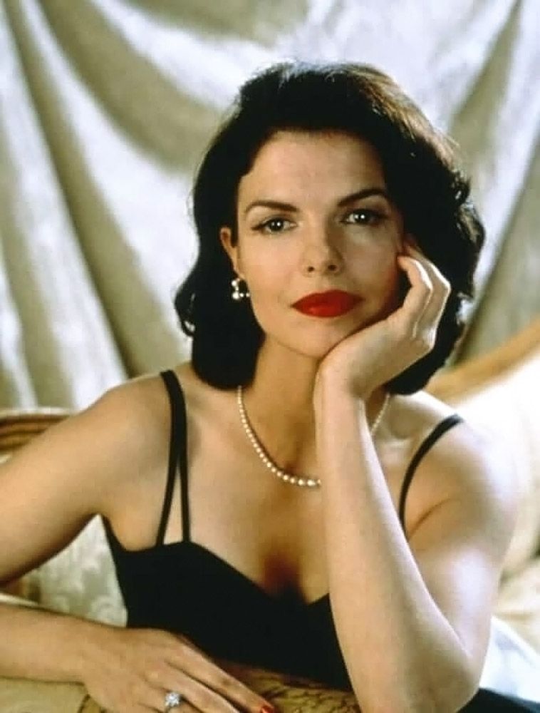 Jeanne Tripplehorn Nude, Topless & Sexy Collection (118 Photos + Sex Scenes Videos)