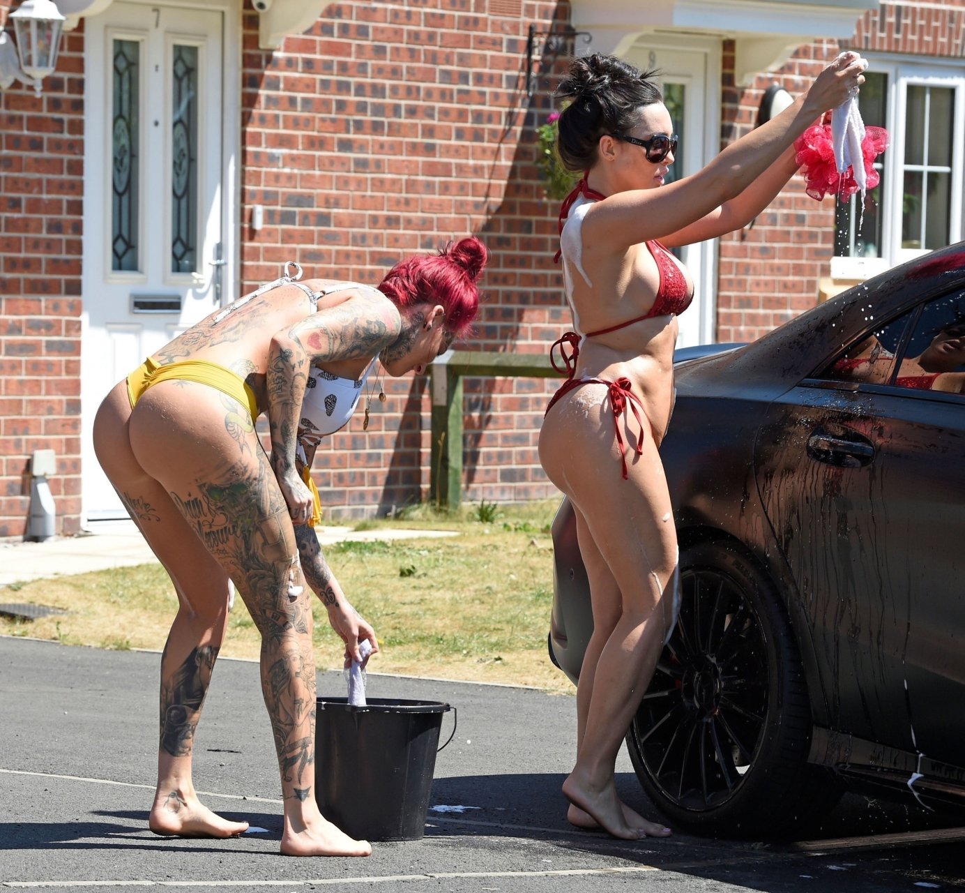 Jemma Lucy & Laura Alicia Summers Sexy (54 Photos)