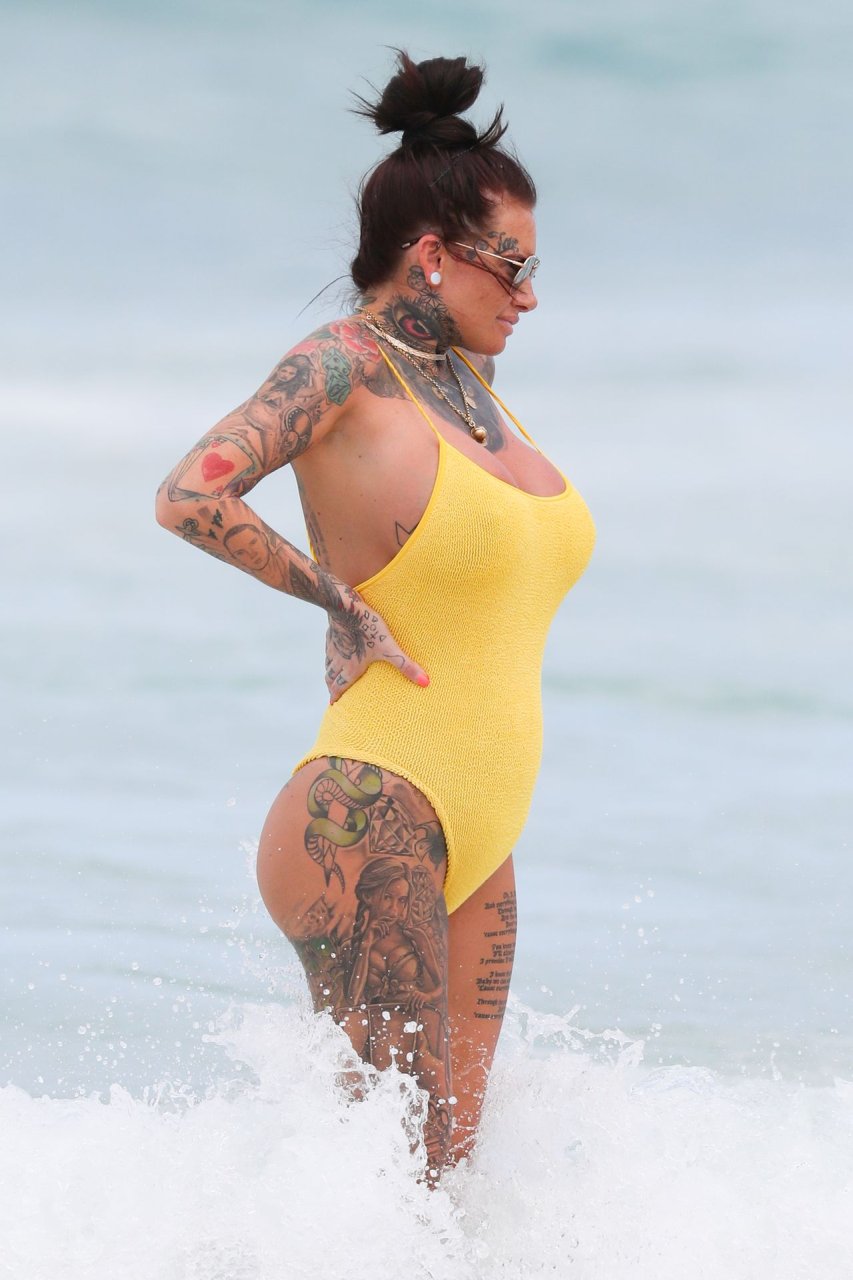 Jemma Lucy Sexy (21 Photos + Video)