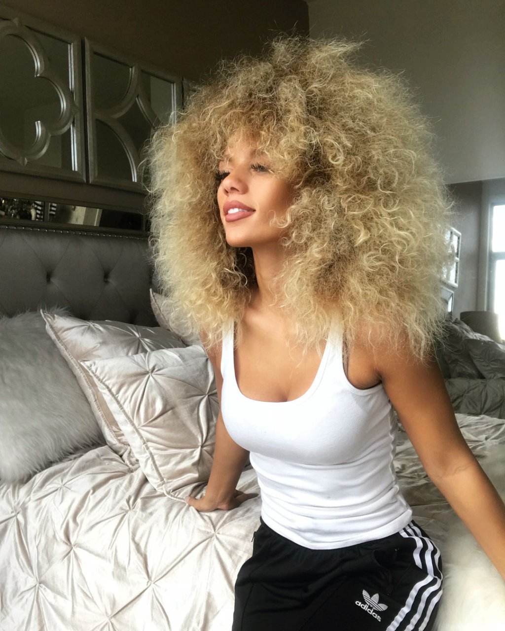 Jena Frumes Nude & Sexy (157 Photos)