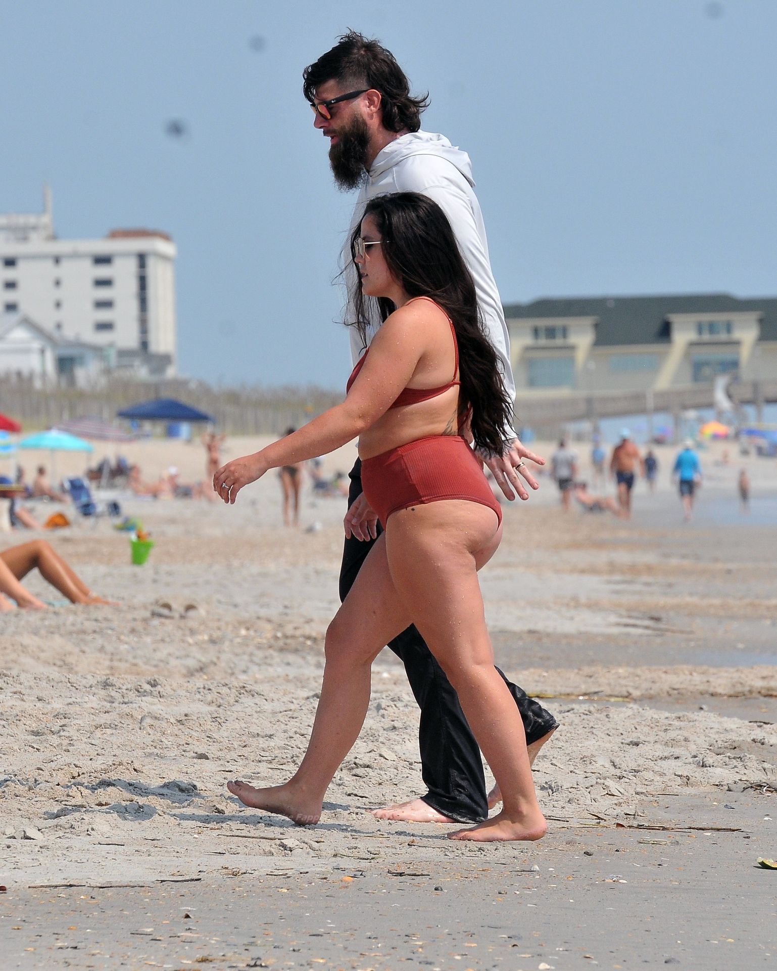 Jenelle Evans & David Eason Hit the Beach in North Carolina (100 Photos)