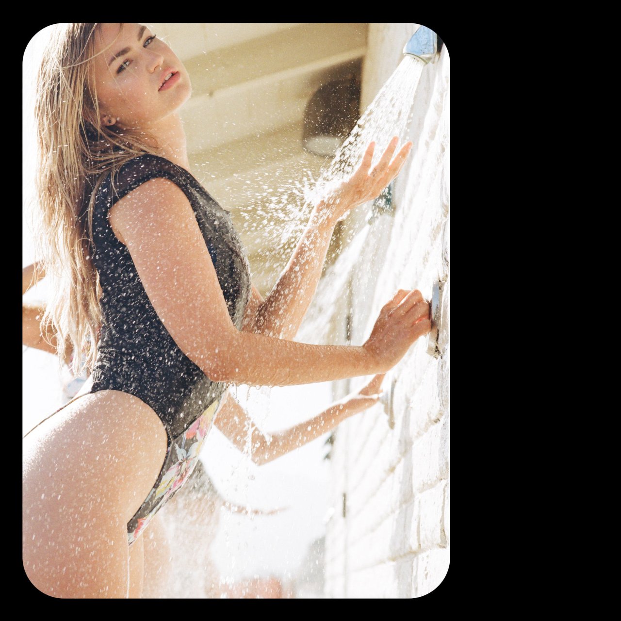 Jennifer Akerman Nude & Sexy (57 Photos + Videos)