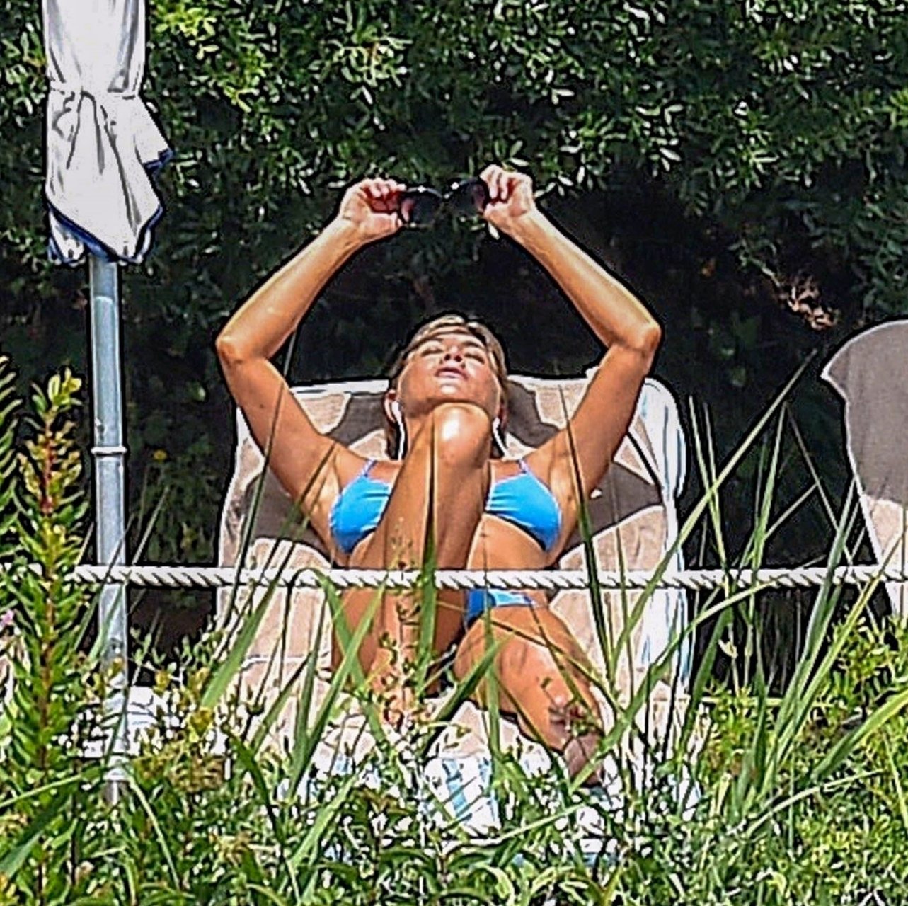 Jennifer Aniston Sexy (100 Photos)