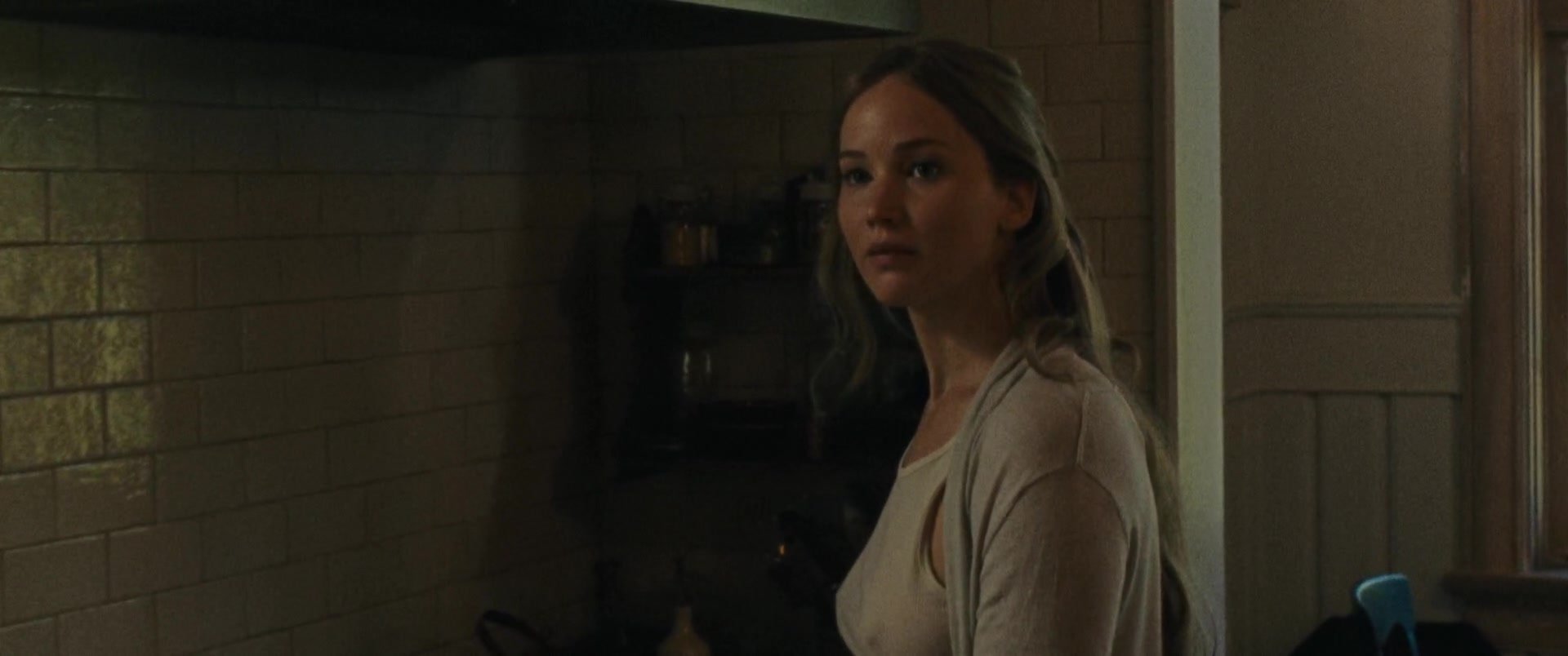 Jennifer Lawrence Nude, Michelle Pfeiffer Sexy - Mother! (2017) 1080p