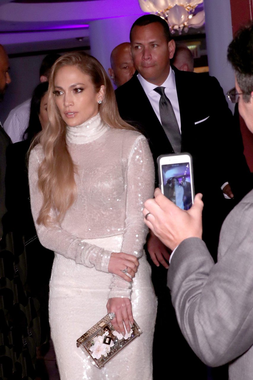Jennifer Lopez Sexy (133 Photos + Video)