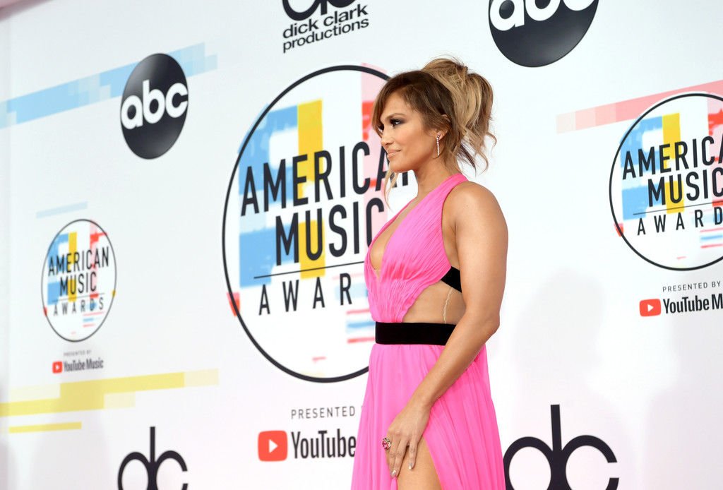 Jennifer Lopez Sexy (16 Photos)