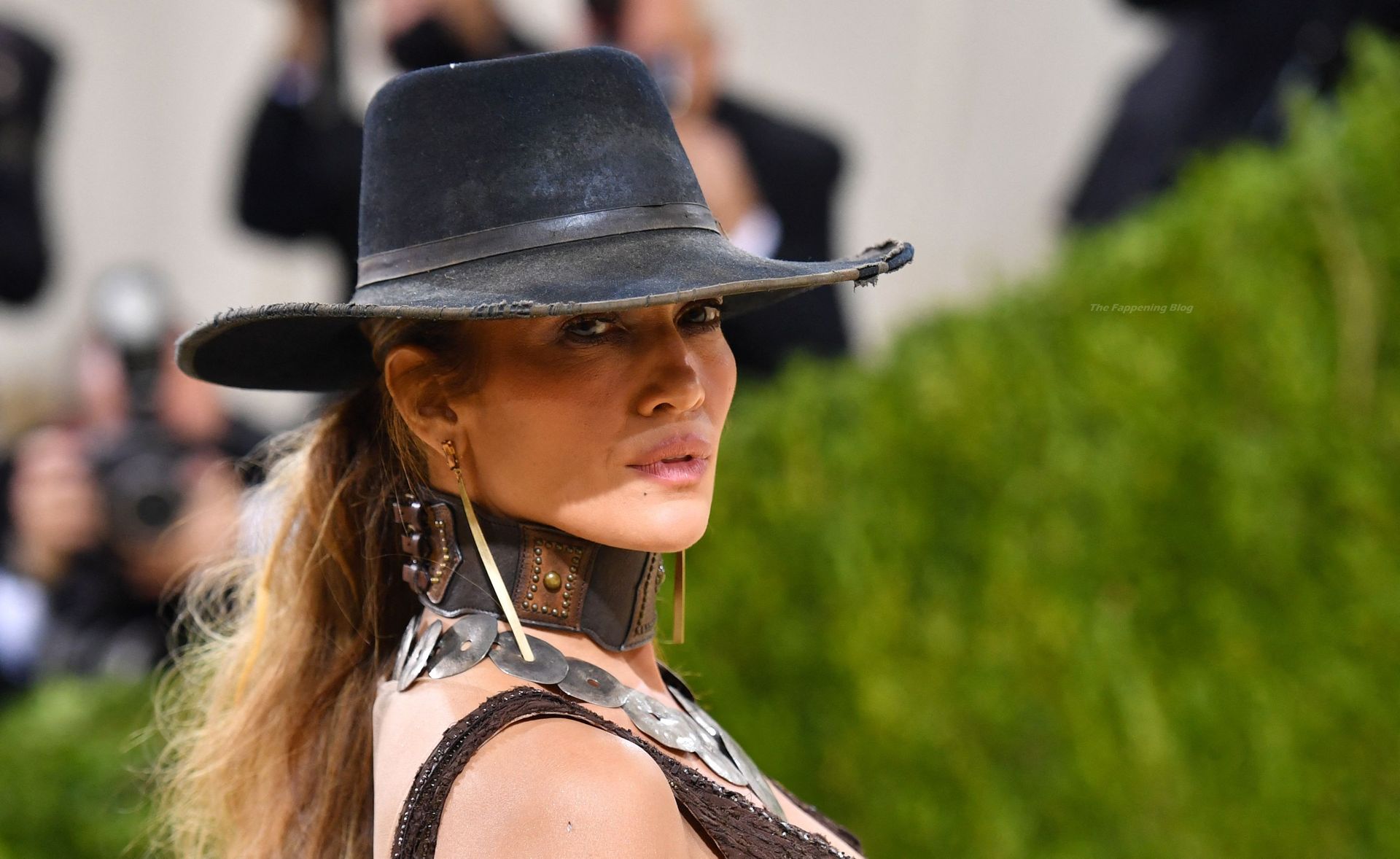 Jennifer Lopez
 Shows Off Her Tits and Legs at the 2021 Met Gala in NYC (122 Photos) [Updated]