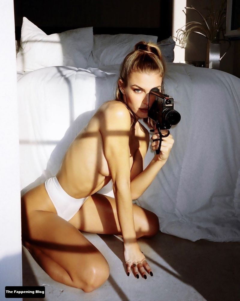 Jessica Goicoechea Nude & Sexy Collection (108 Photos)