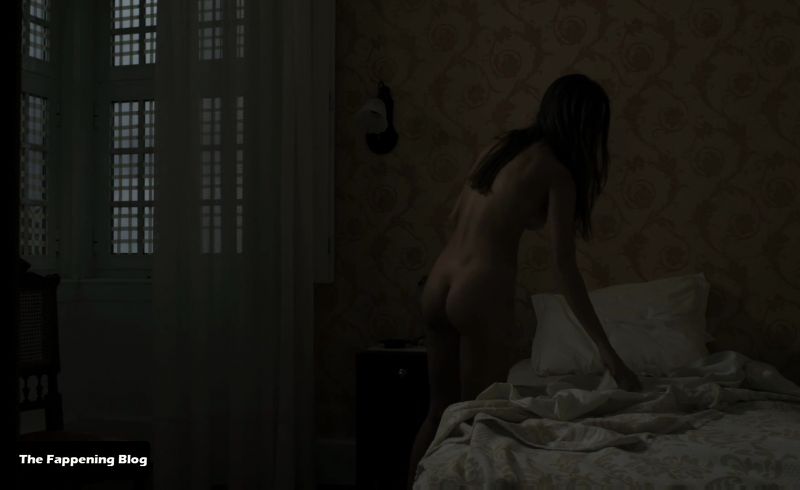 Joana Ribeiro Nude & Sexy Collection (30 Photos)