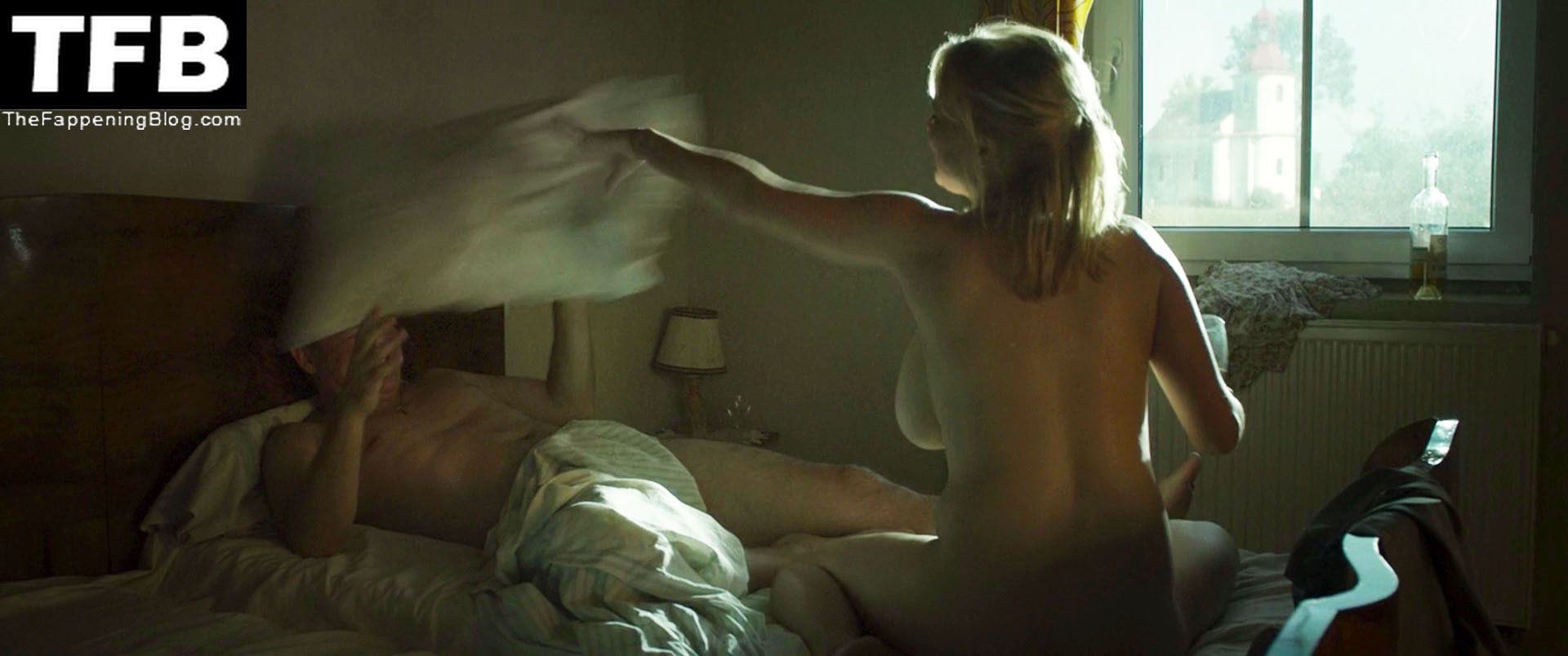 Joanna Kulig Nude & Sexy Collection (21 Photos)