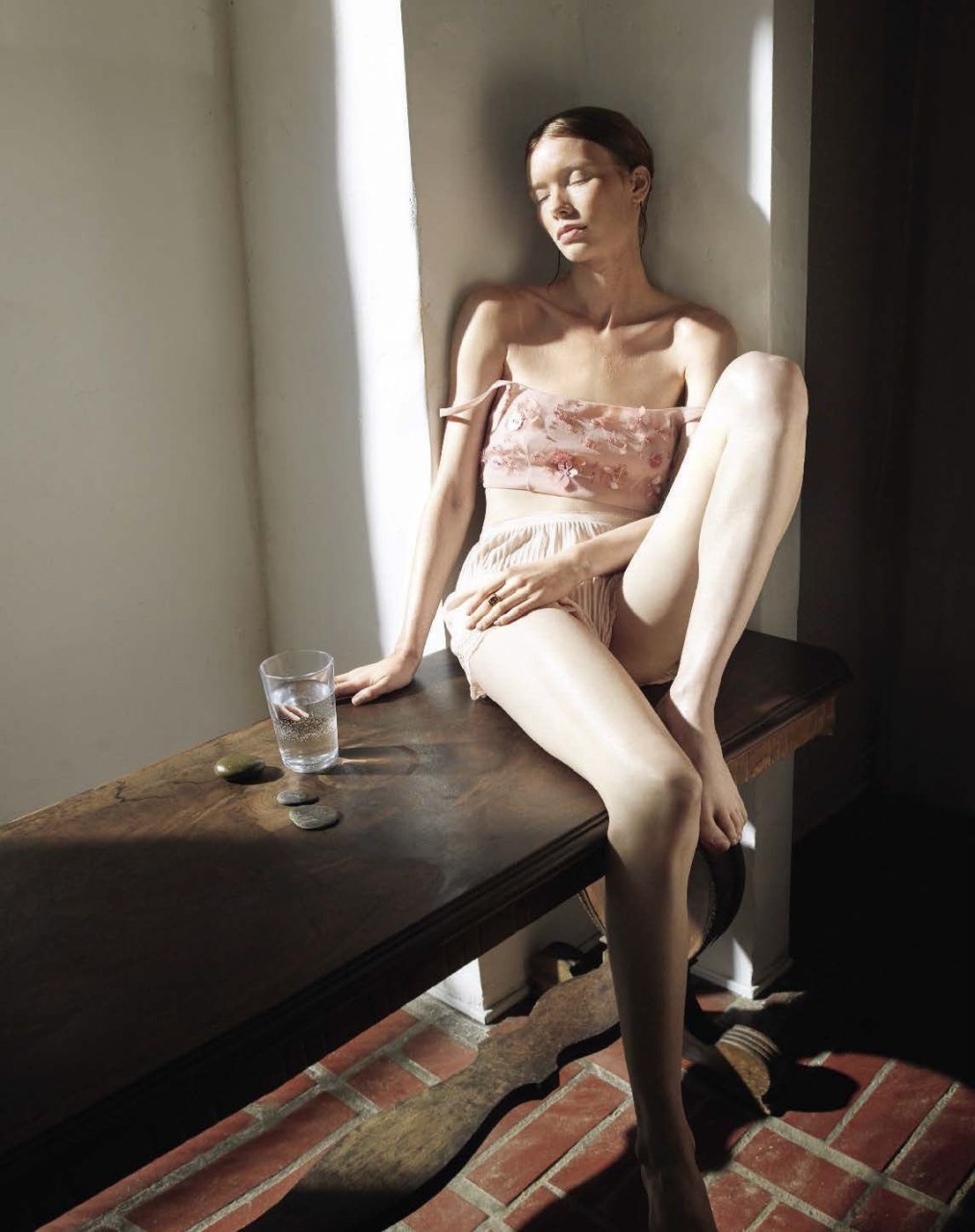 Julia Hafstrom Topless & Sexy (8 Photos)