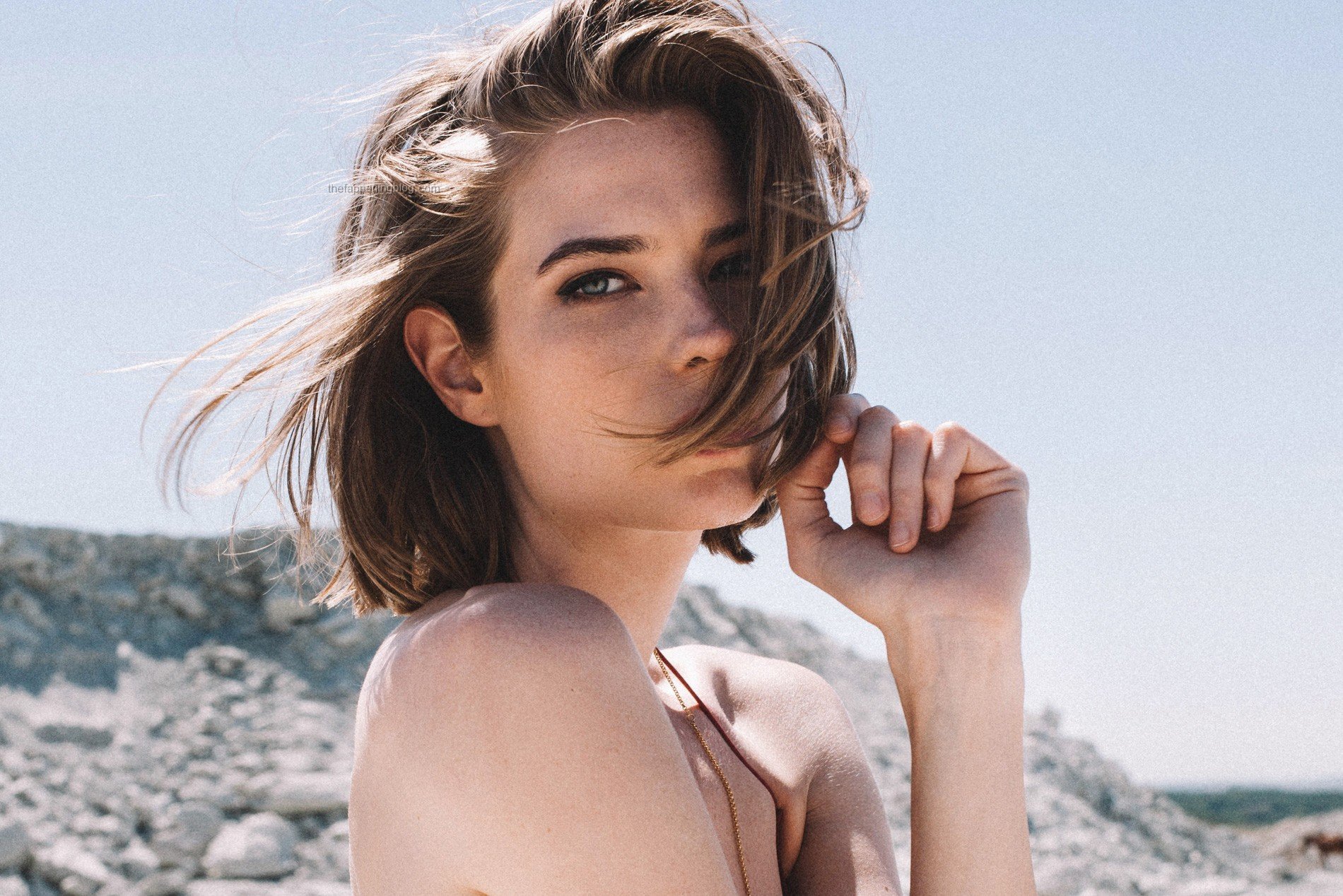 Juliana Maria Ohneberg, Nicole Witte Sexy & Topless (10 Photos)