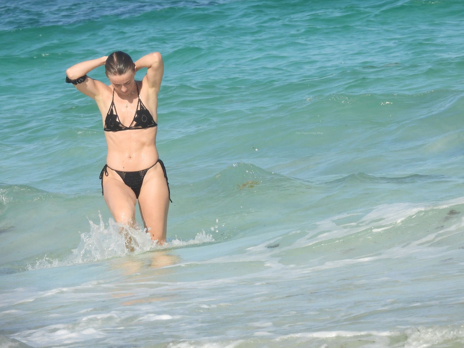 Julianne Hough
Soaks Up the Sun in a Black Bikini in Tulum (131 Photos)