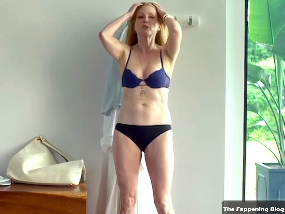 Julianne Moore Nude Ultimate Highlight Reel (20 Pics + Video)