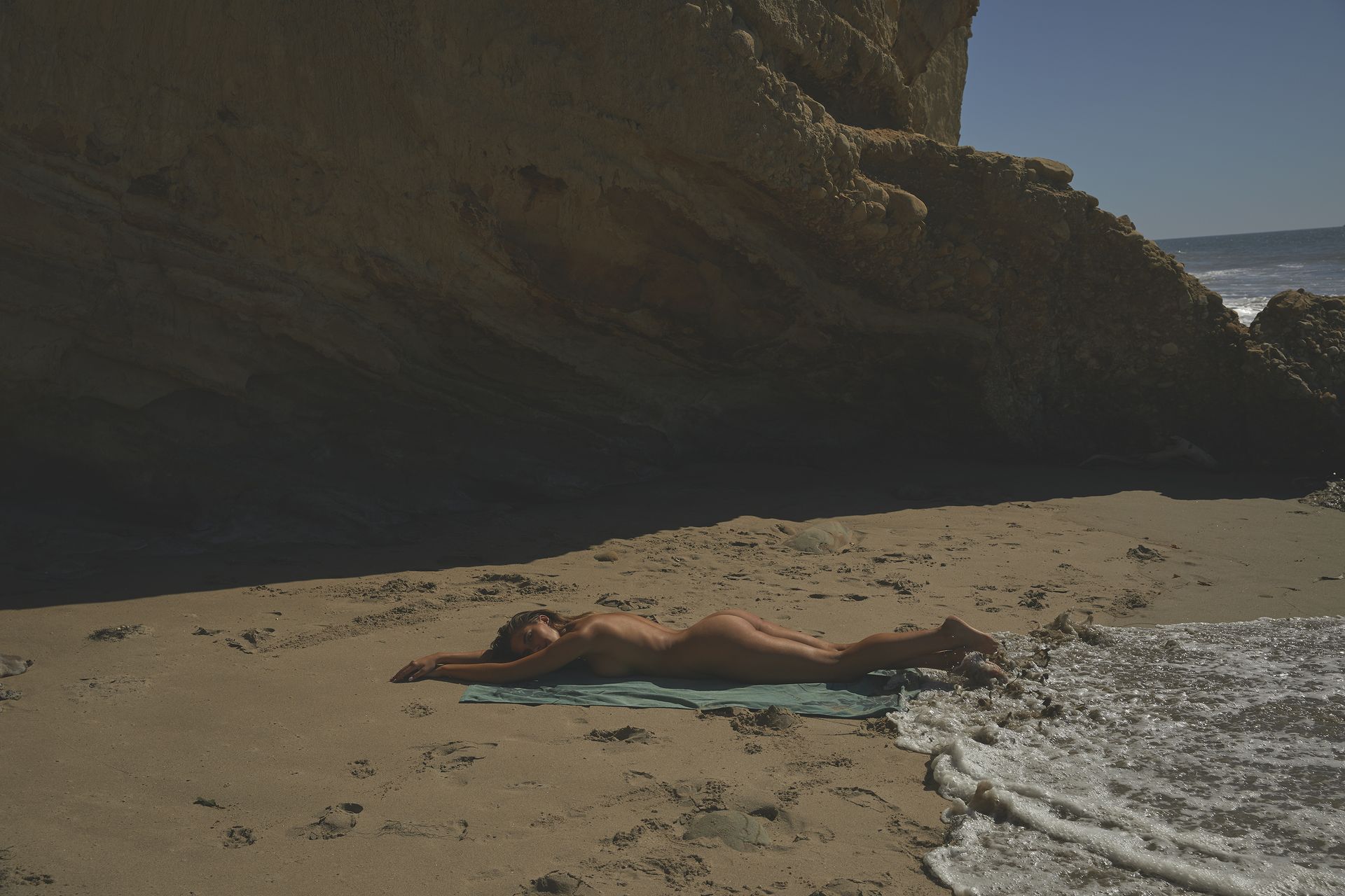 Kara Del Toro Nude & Sexy (38 Photos)