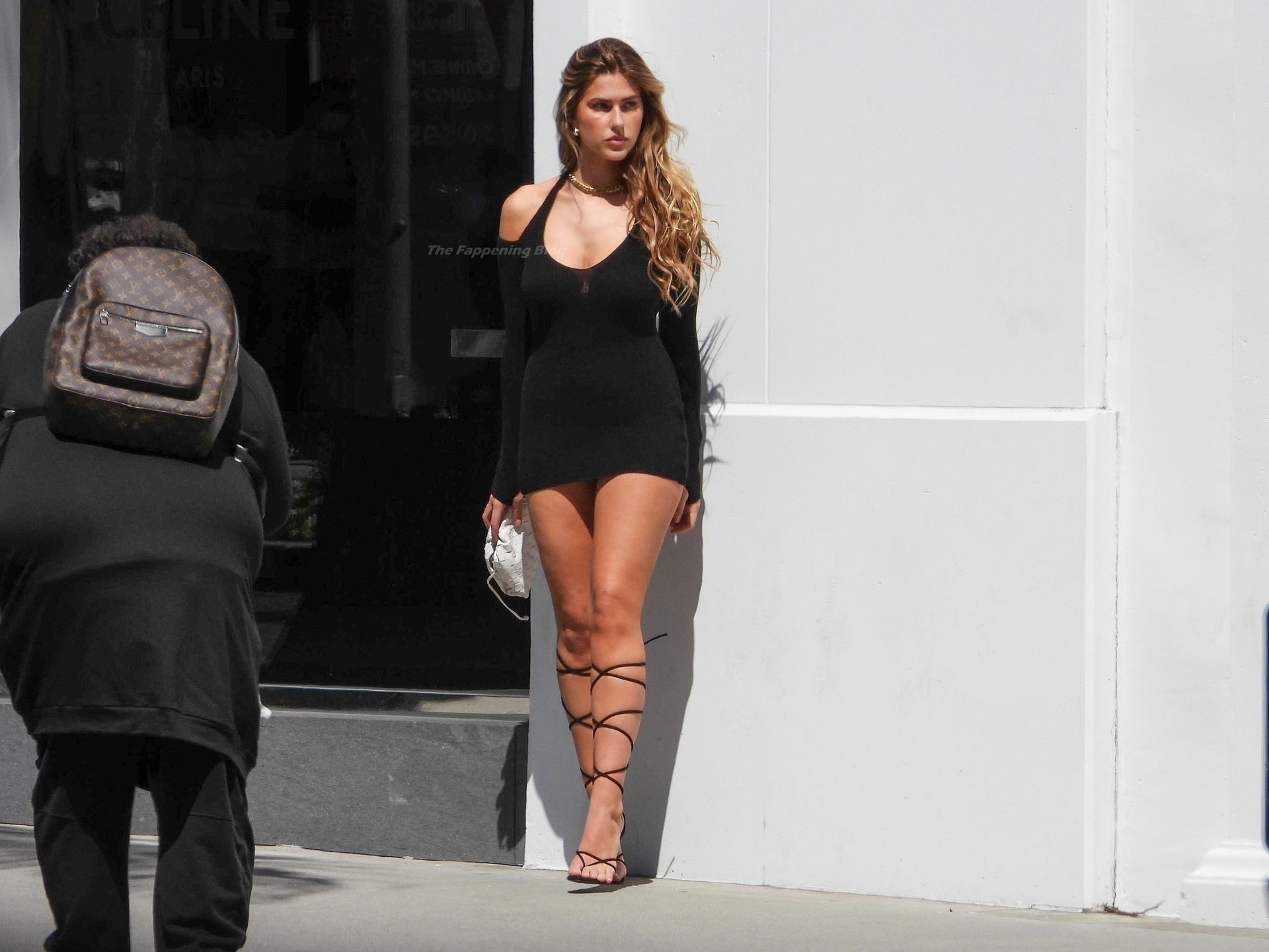 Kara Del Toro Poses up During a New Photoshoot with Friends on Rodeo Drive (50 Photos)